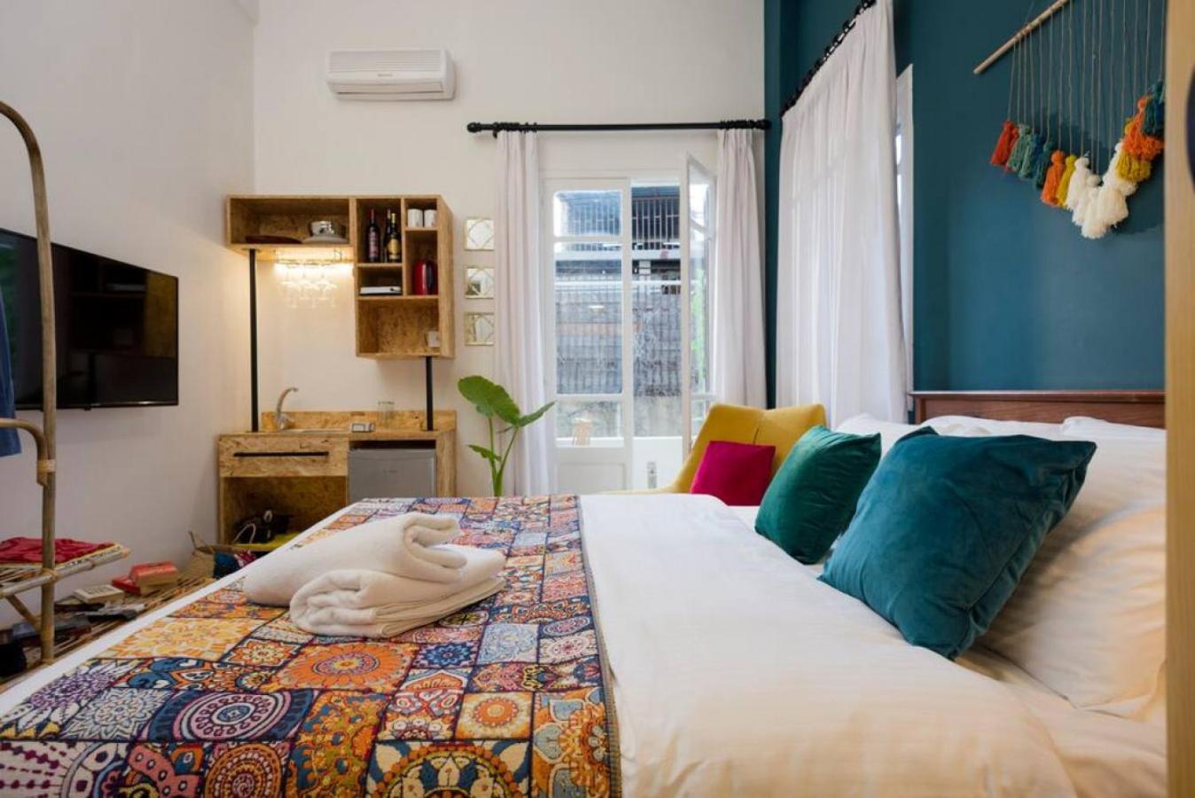 Boho 5 Bohemian Studio in Mar Mikhael Henna view 5