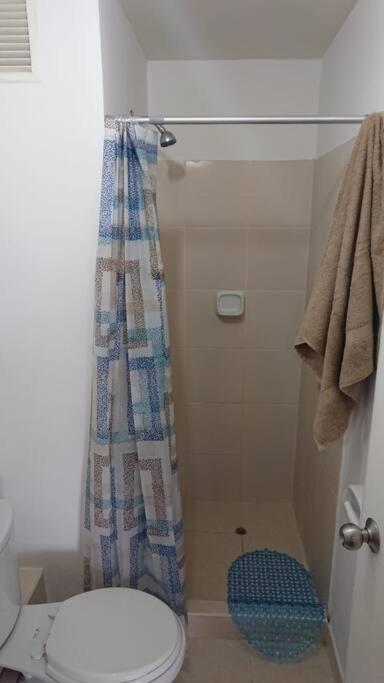 Modern & Comfortable near Town Lima view 4
