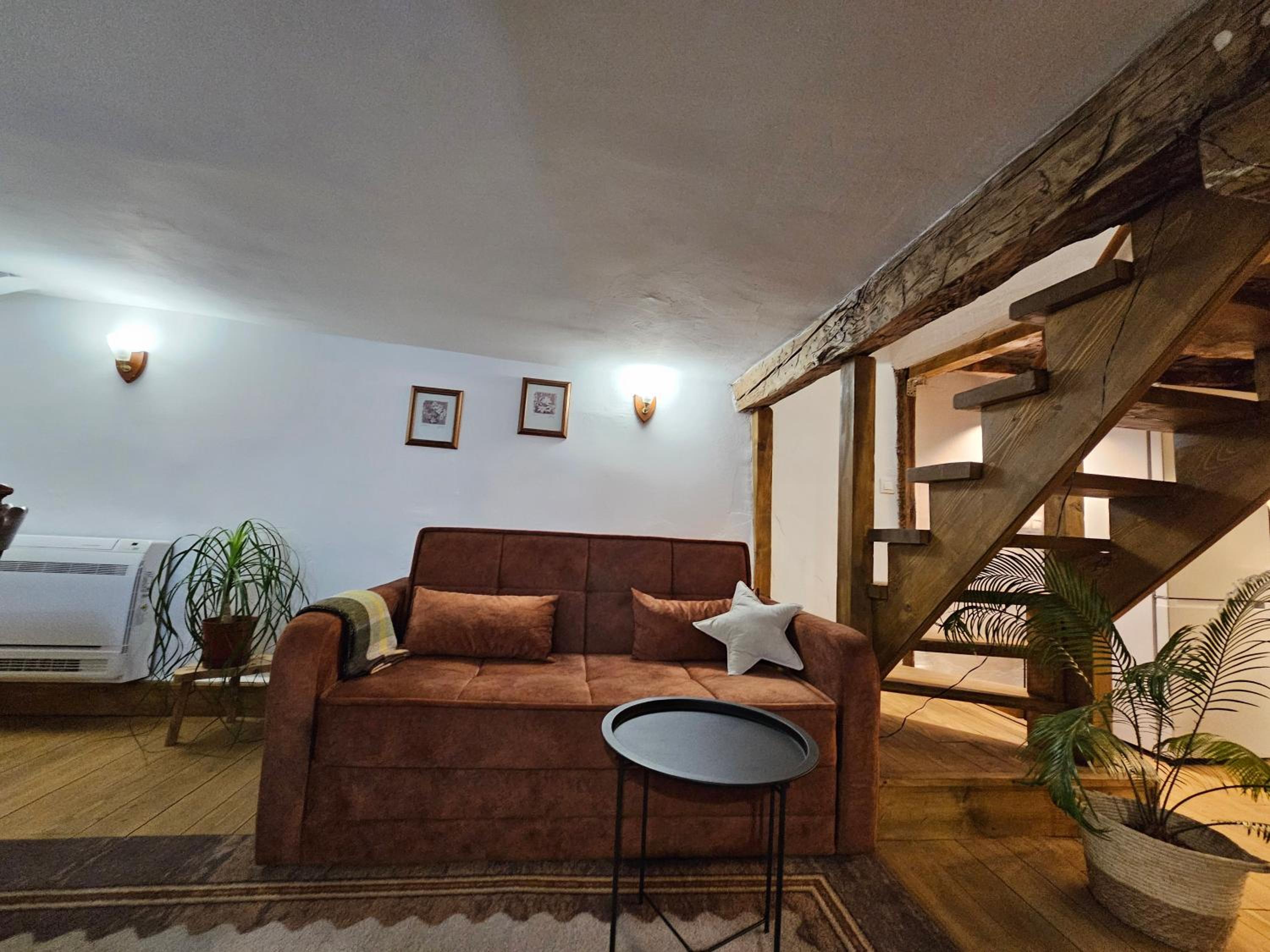 Guest House GURKO 7, 2BR, Top Center, Free Parking
