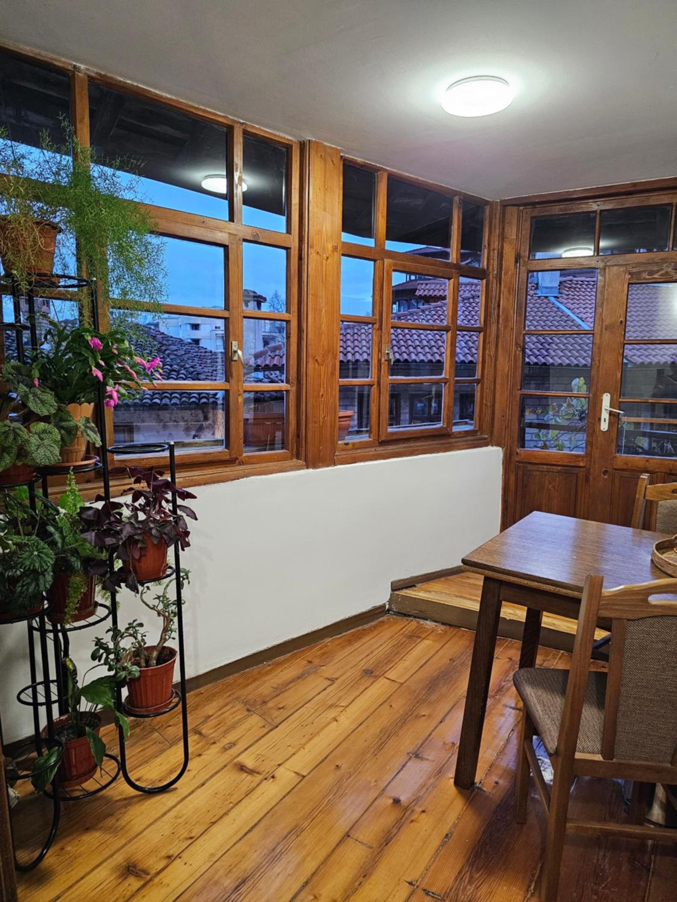 Guest House GURKO 7, 2BR, Top Center, Free Parking