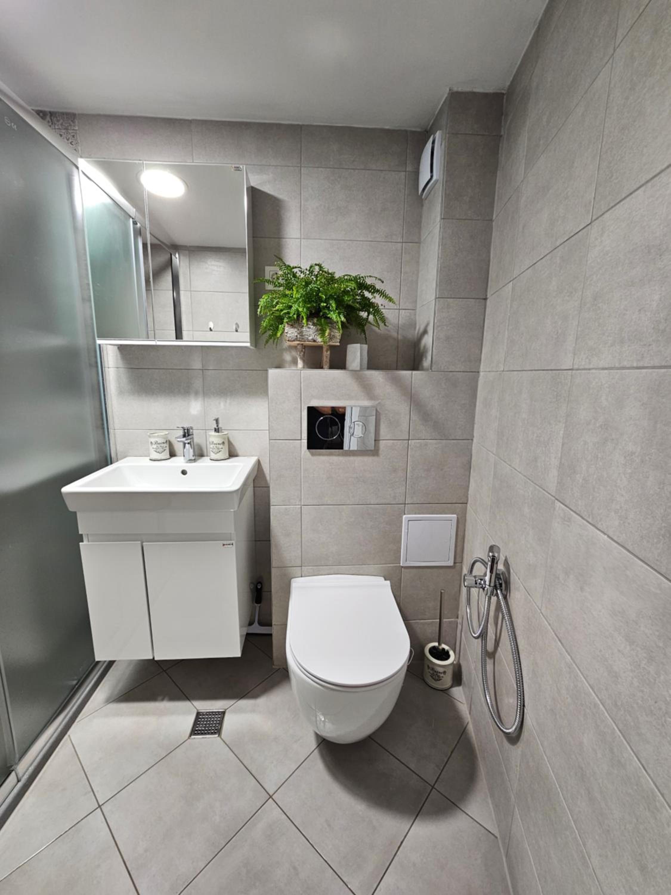 Guest House GURKO 7, 2BR, Top Center, Free Parking