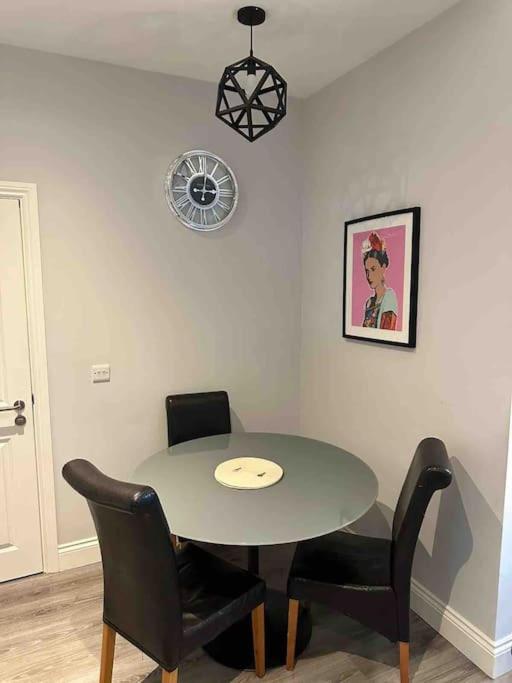 Central 1 bedroom apartment