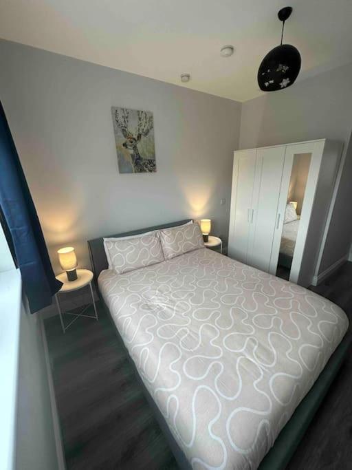 Central 1 bedroom apartment