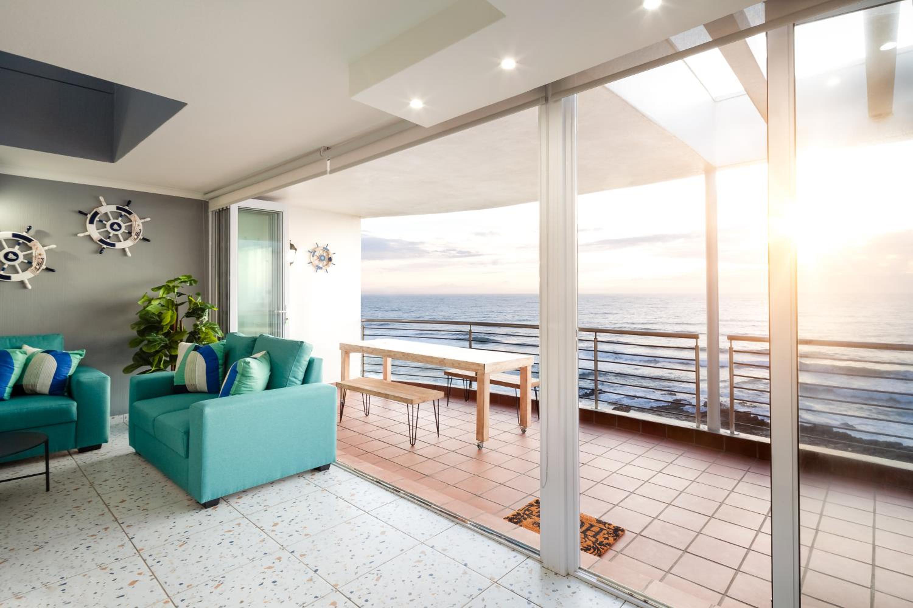 Chakas Cove Apartments view 3