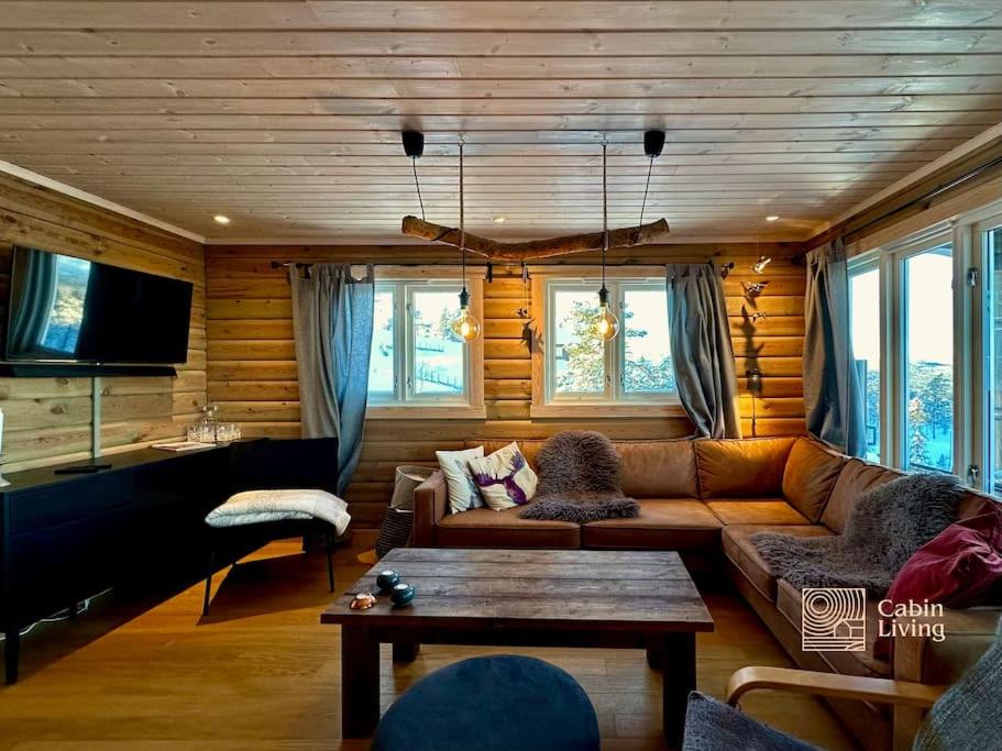 cozy cabin with panoramic views and sauna at Blefjell view 2