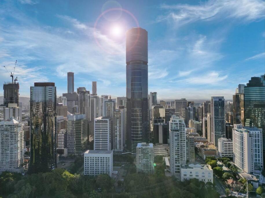Brisbane CBD - entire apt 1bed1bath - Pool/GYM