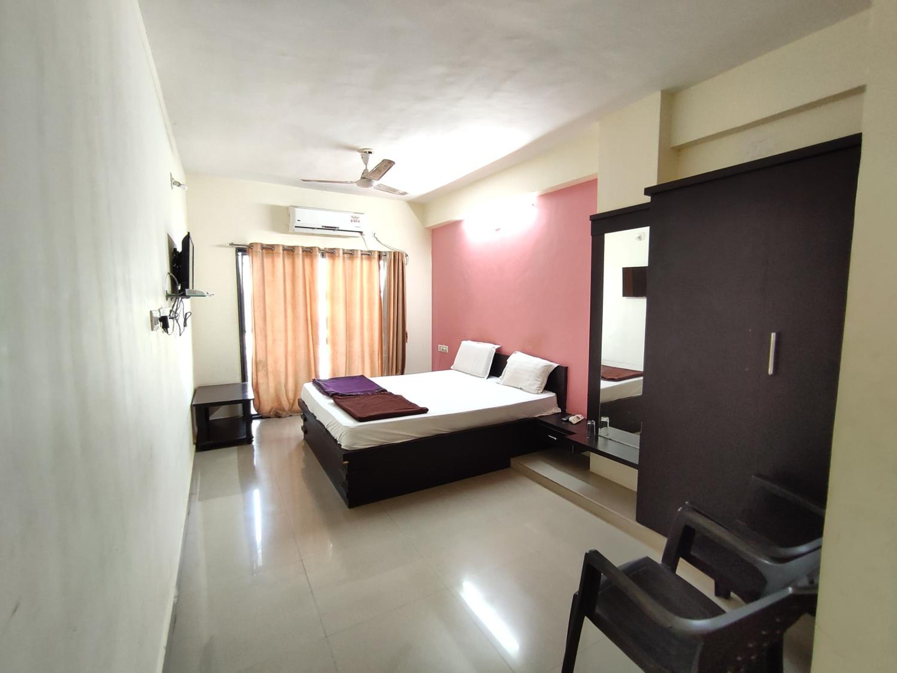 Hotel Vraj