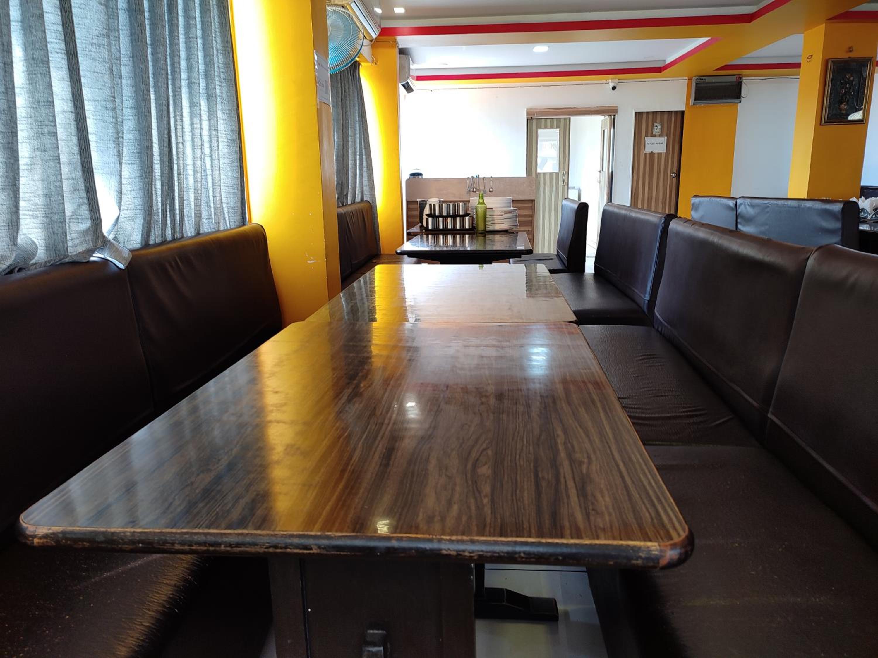 Hotel Vraj