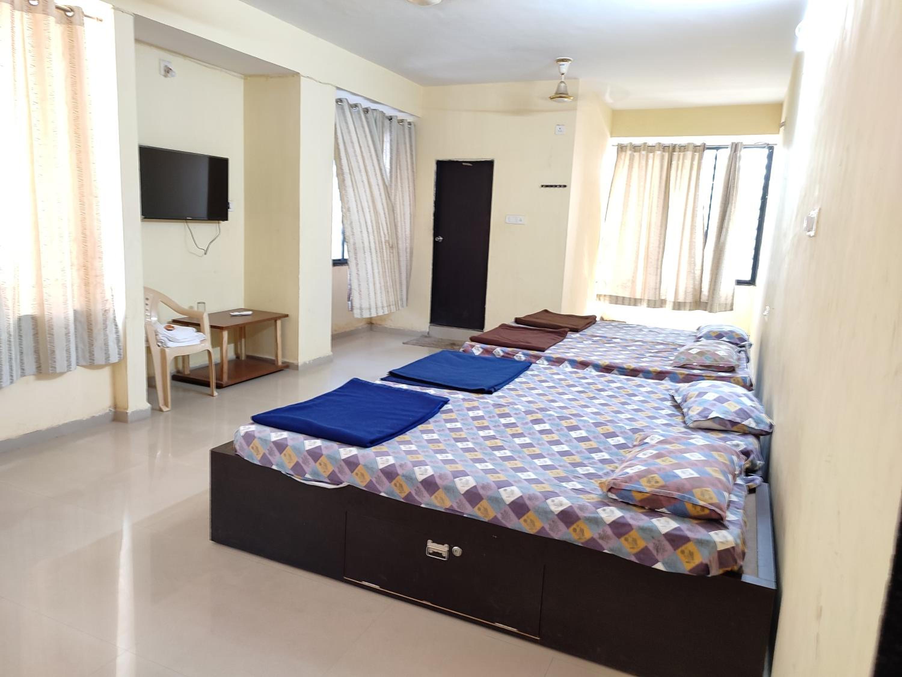 Hotel Vraj