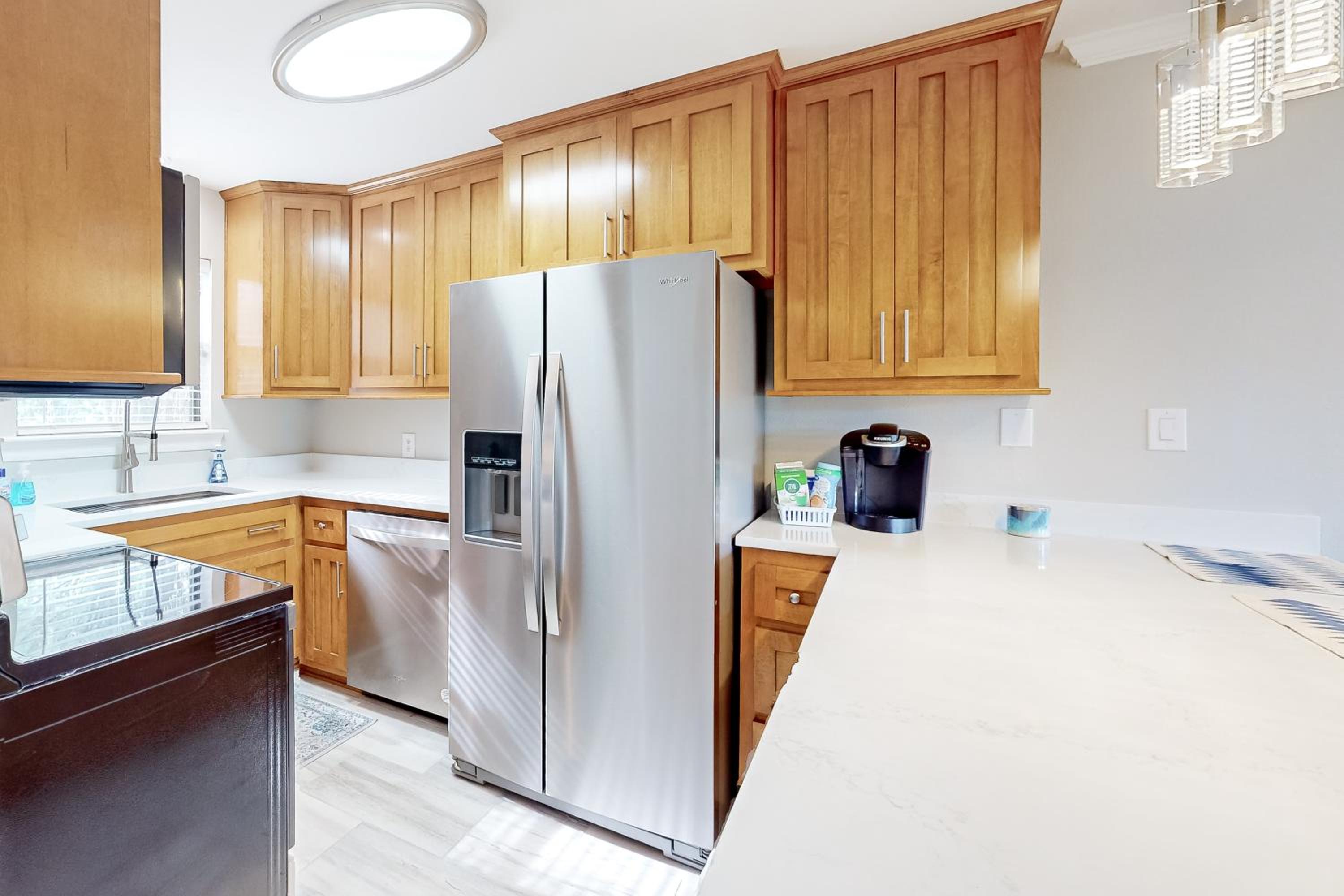 Lanai Village Condo with Pool and Tennis! Dog Friendly