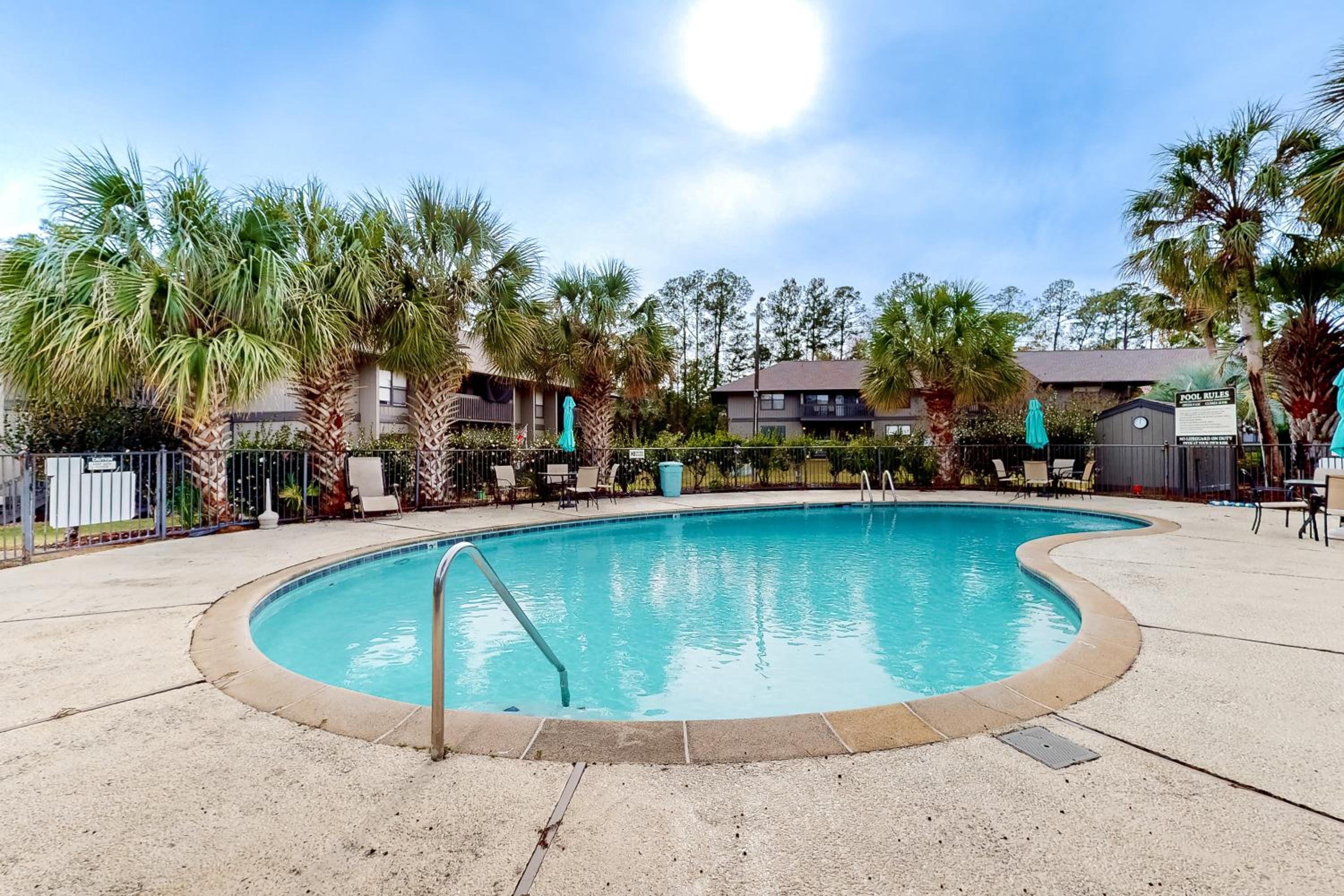 Lanai Village Condo with Pool and Tennis! Dog Friendly