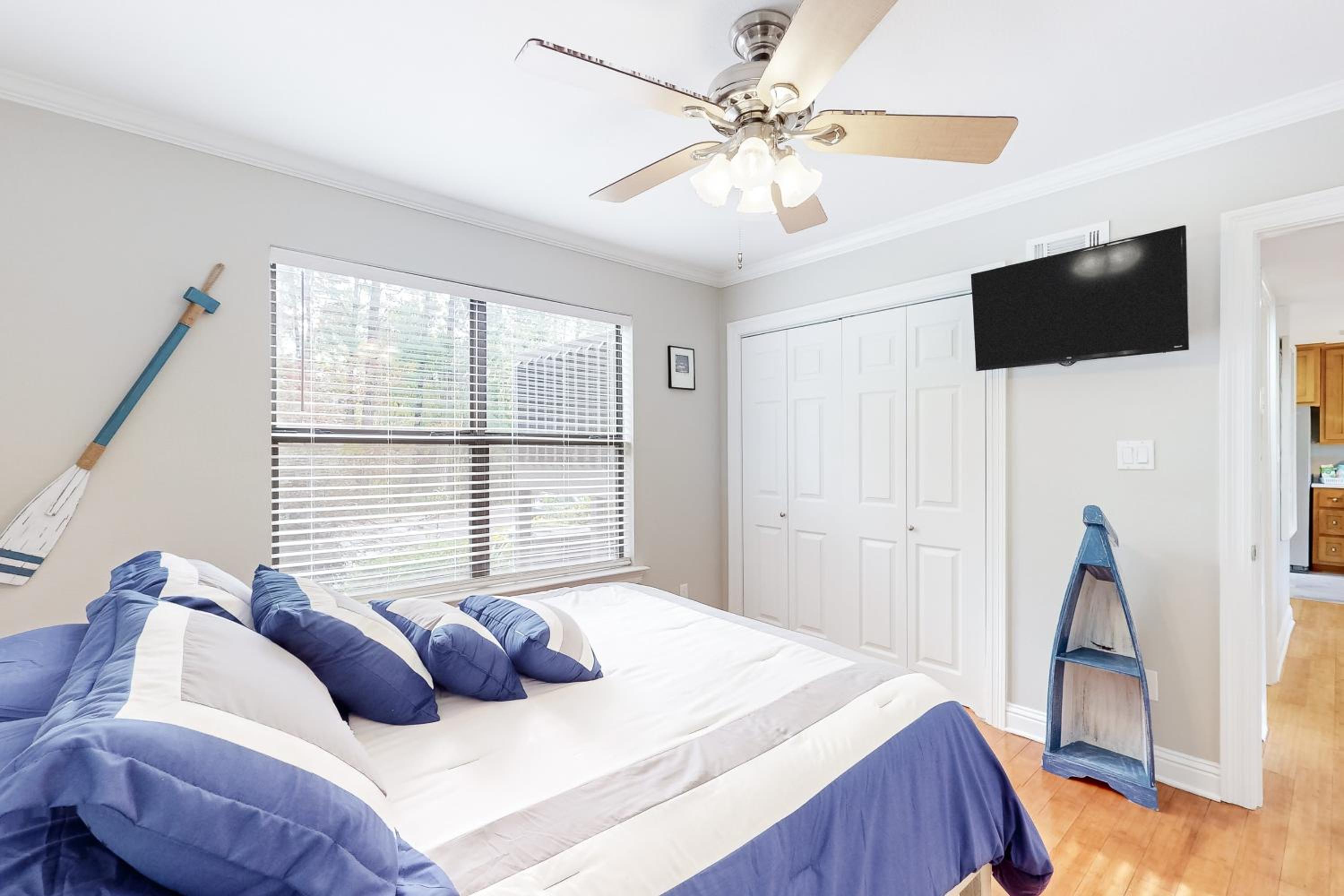 Lanai Village Condo with Pool and Tennis! Dog Friendly