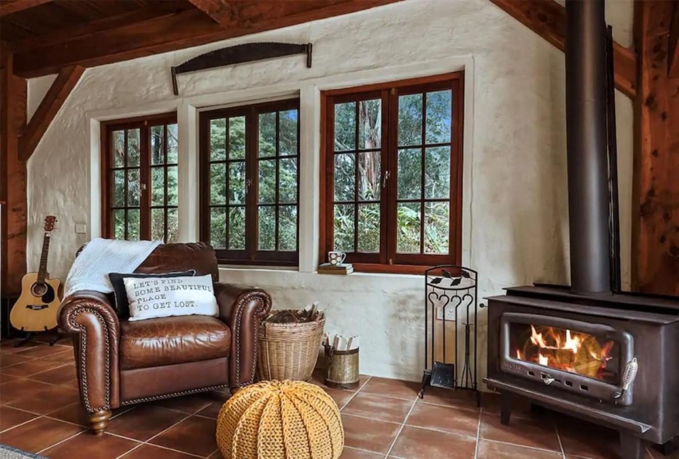 Hideaway Cottage - Secluded Retreat - Pet Friendly