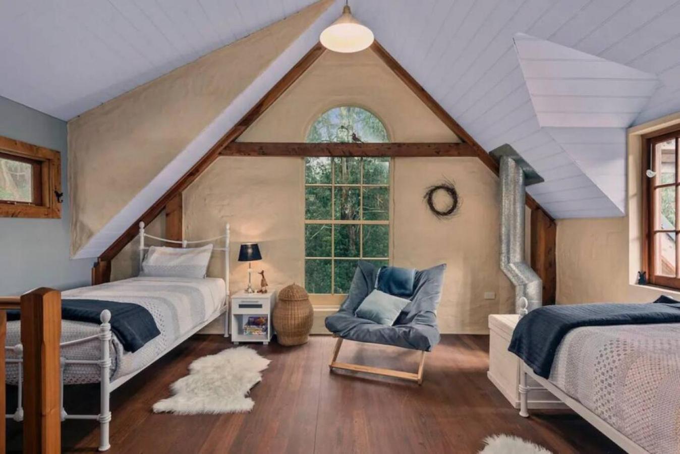Hideaway Cottage - Secluded Retreat - Pet Friendly