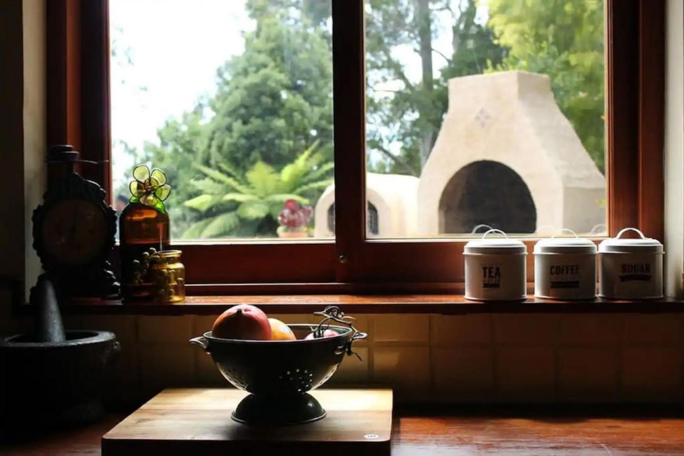 Hideaway Cottage - Secluded Retreat - Pet Friendly