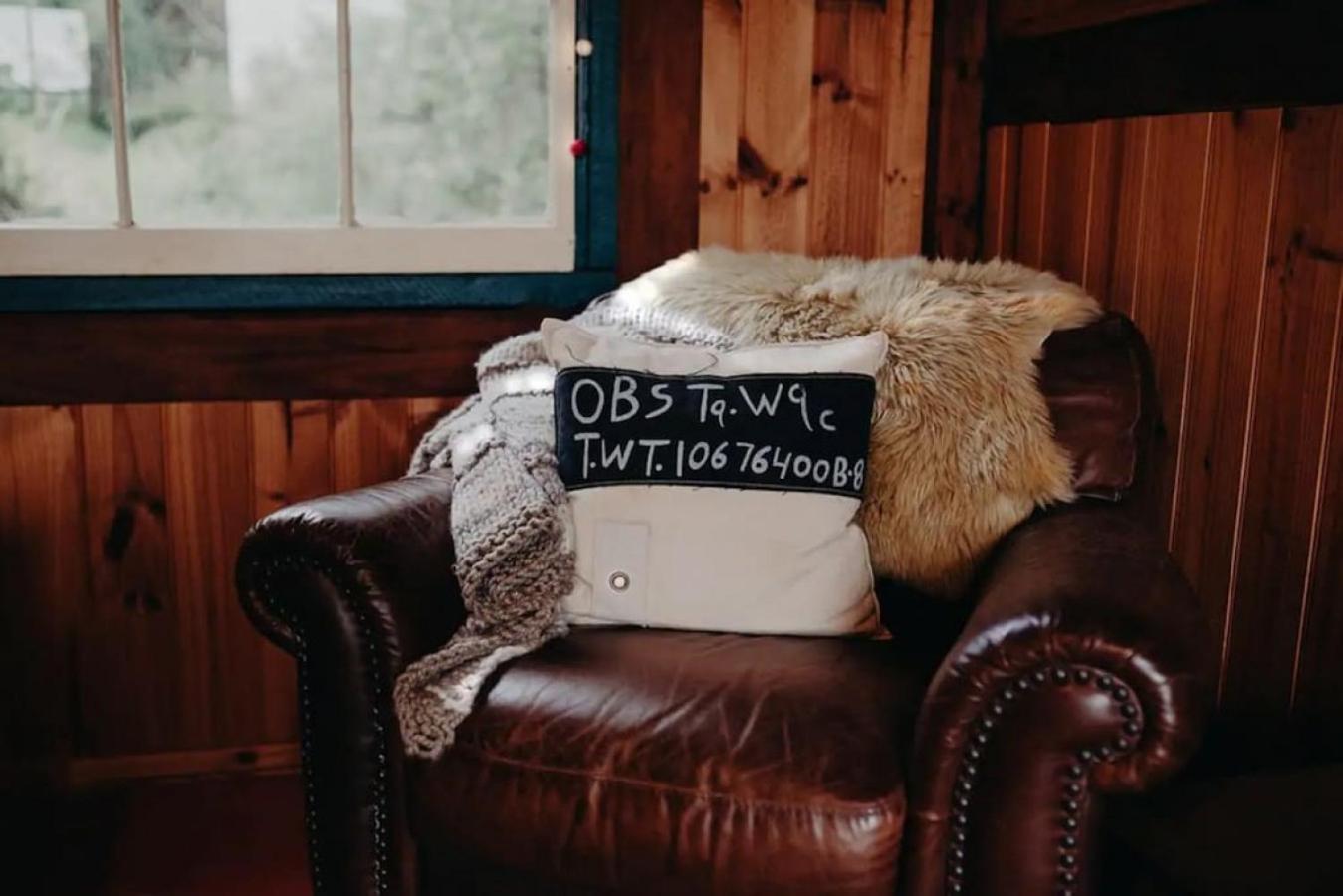 Hideaway Cottage - Secluded Retreat - Pet Friendly