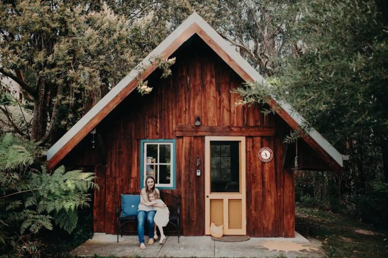 Hideaway Cottage - Secluded Retreat - Pet Friendly