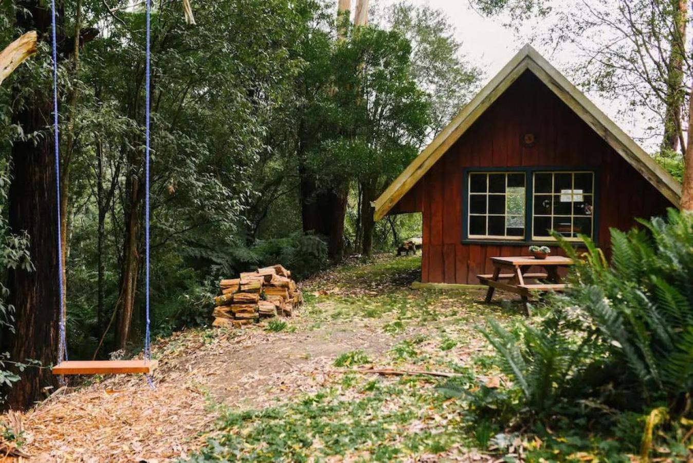 Hideaway Cottage - Secluded Retreat - Pet Friendly