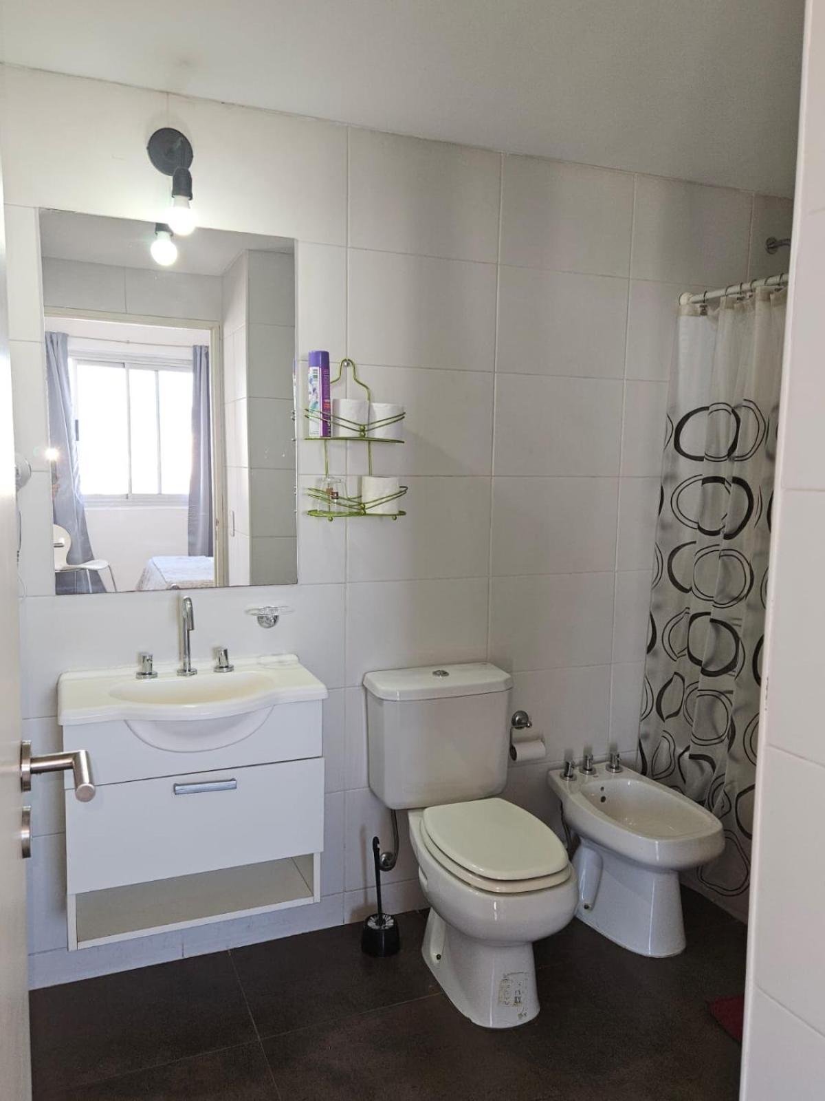 Apart 1013 con Piscina Gimnasio Laundry y Seguridad 24 hs