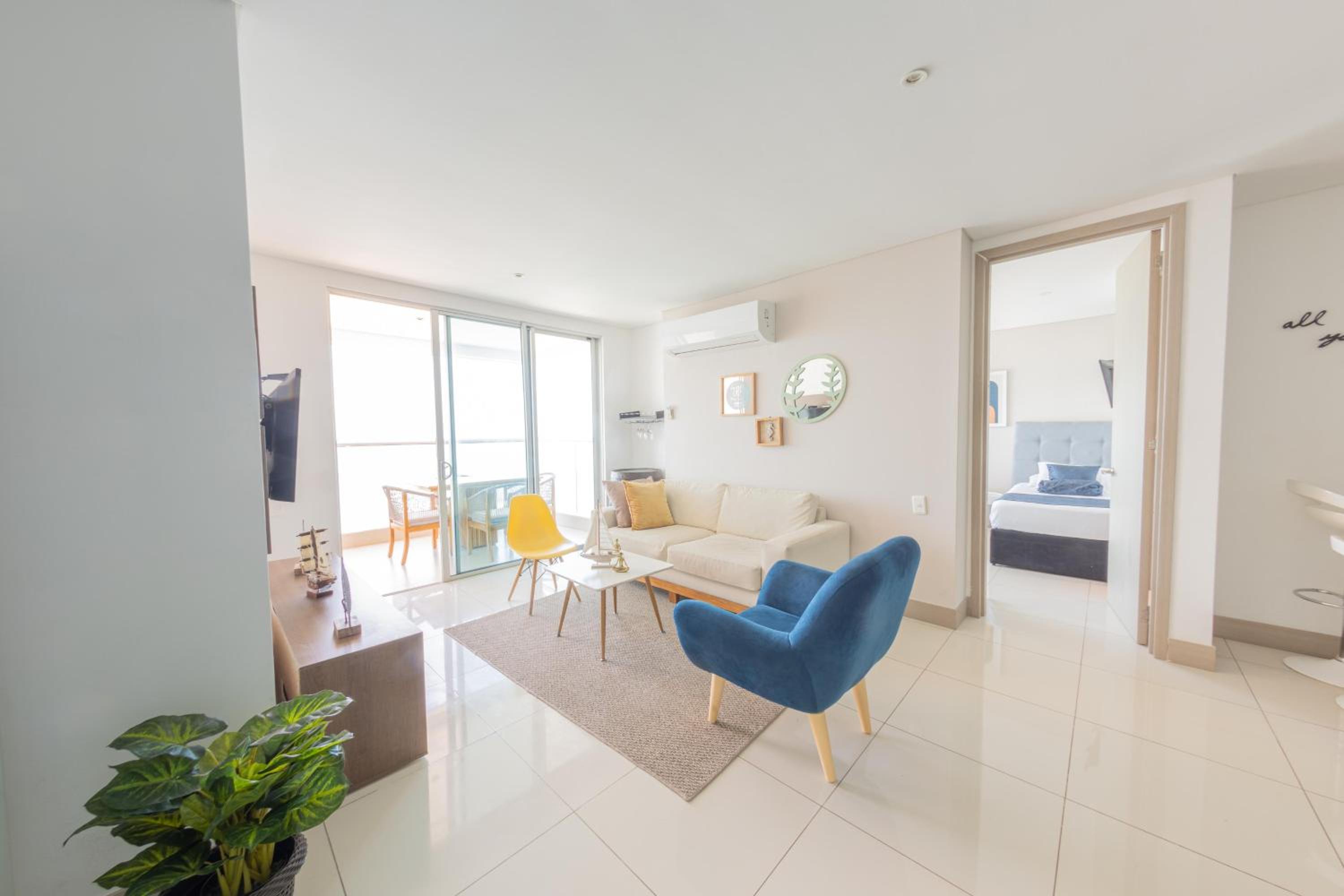 Edificio Palmetto Beach Apto 1702