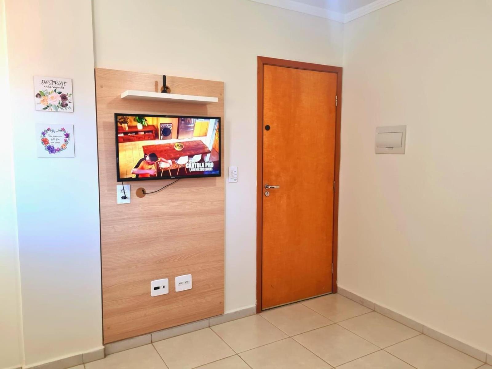 Aptos Moderno e Pratico próximo ao Teatro Paulo Moura