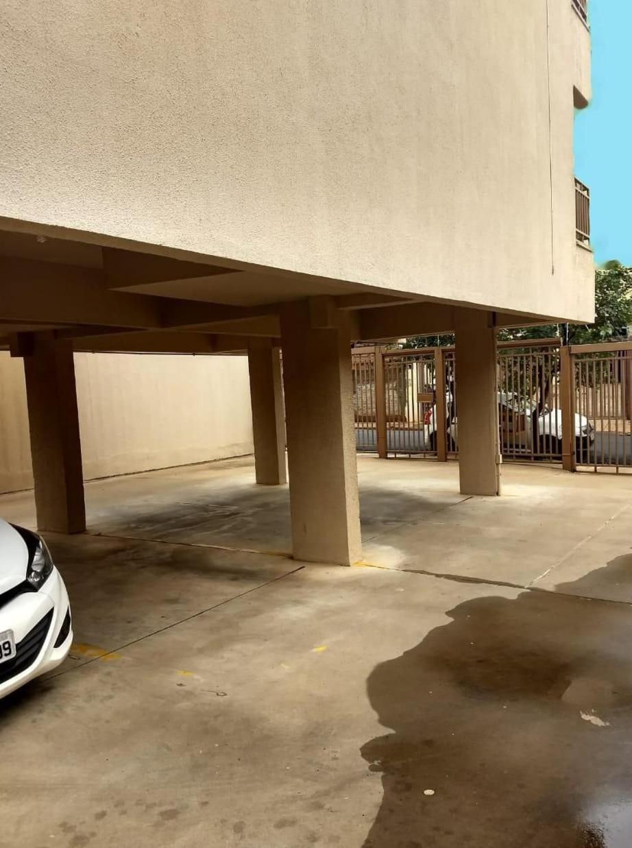 Aptos Moderno e Pratico próximo ao Teatro Paulo Moura