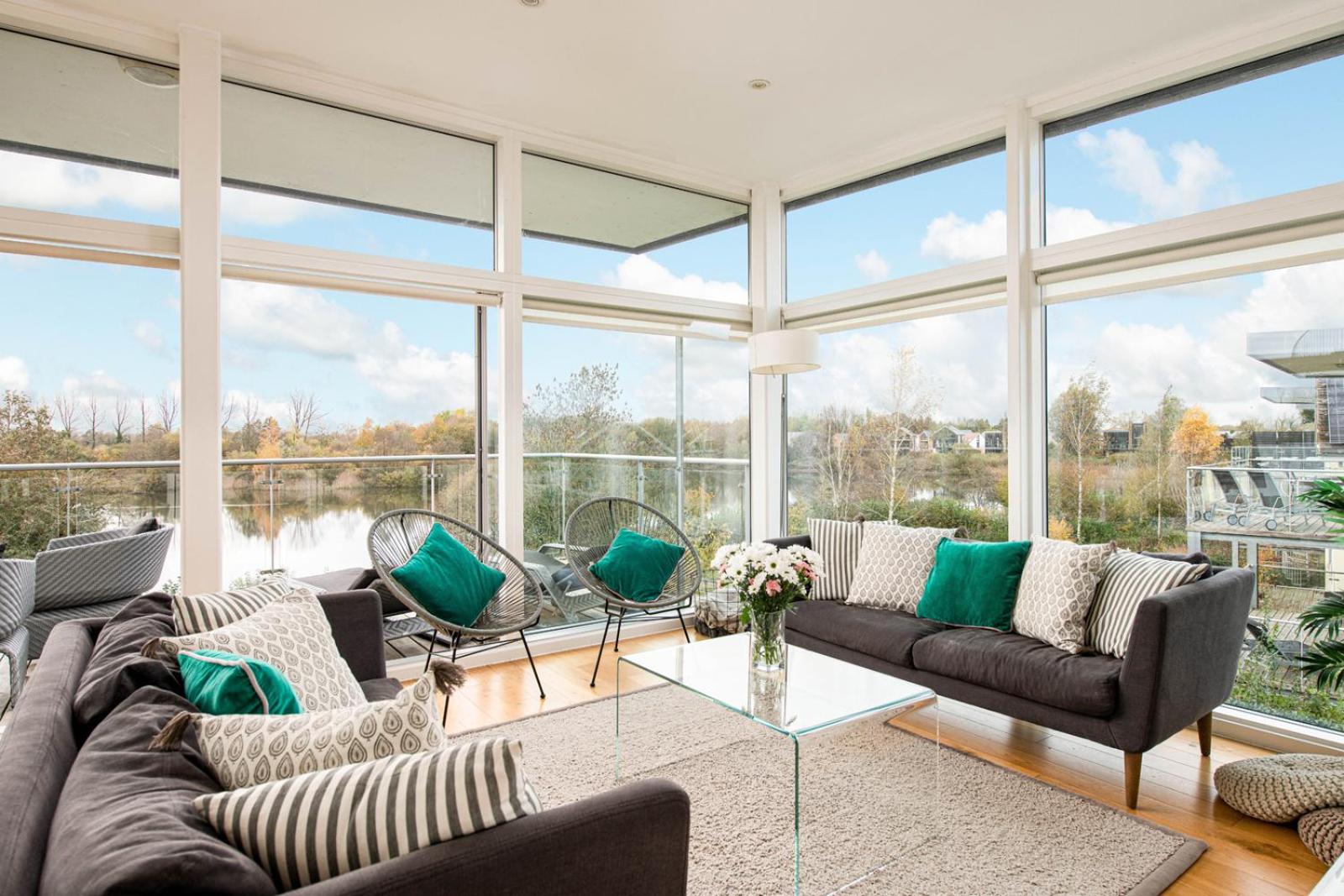 Lakeside property with access into Spa on a nature reserve Bauhinia House HM73 view 4