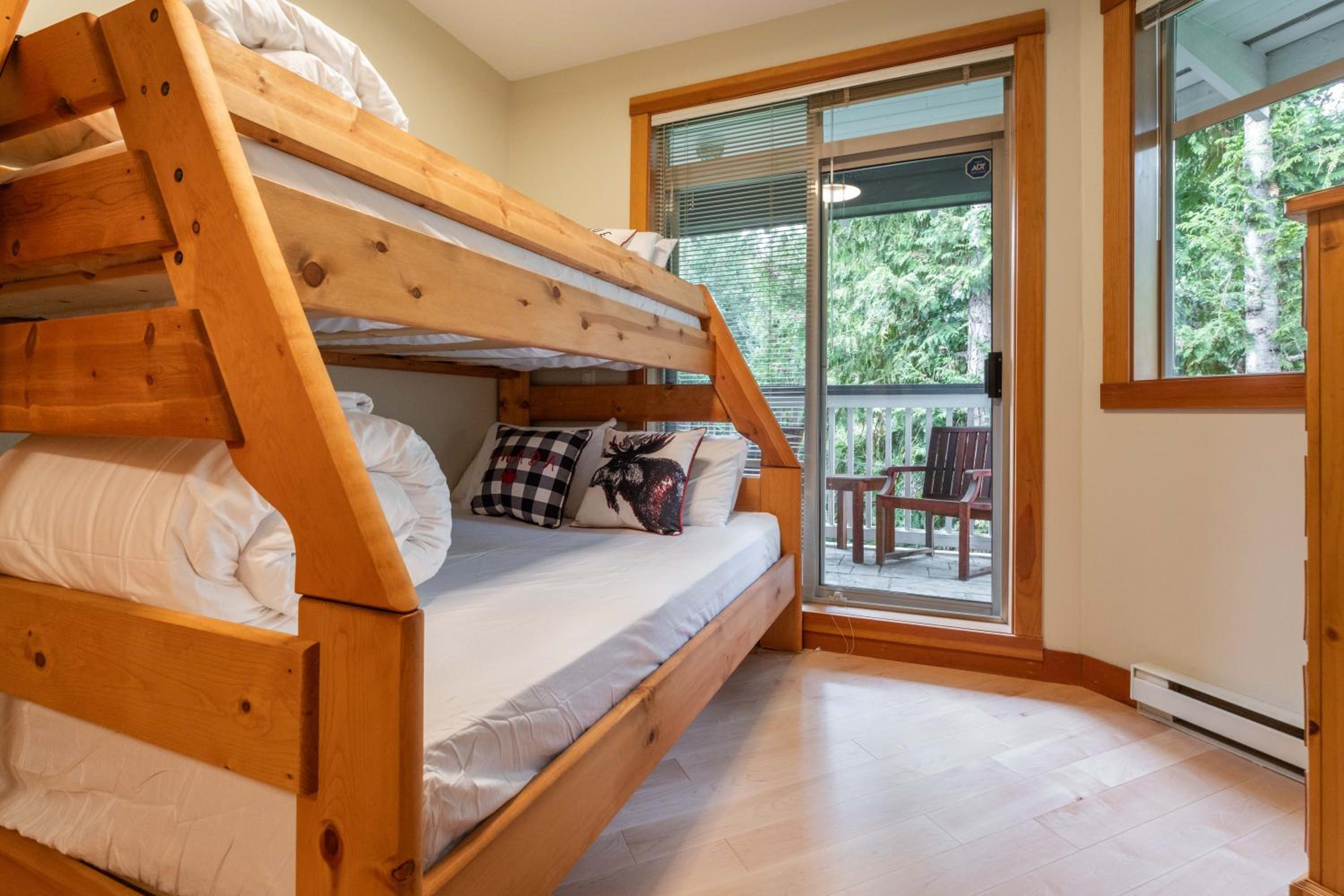 Granite Court by Outpost Whistler - Image 4