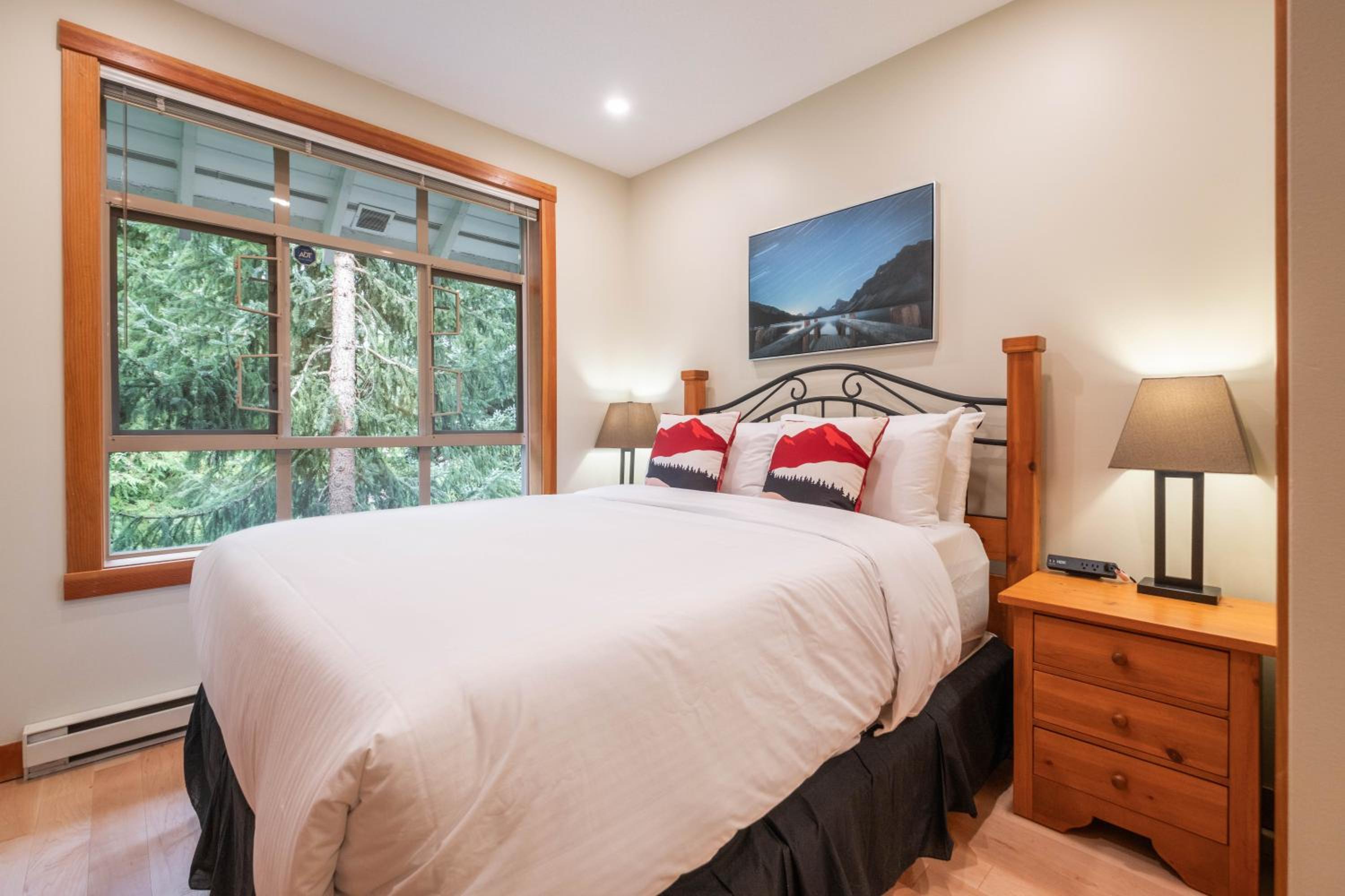 Granite Court by Outpost Whistler - Image 5
