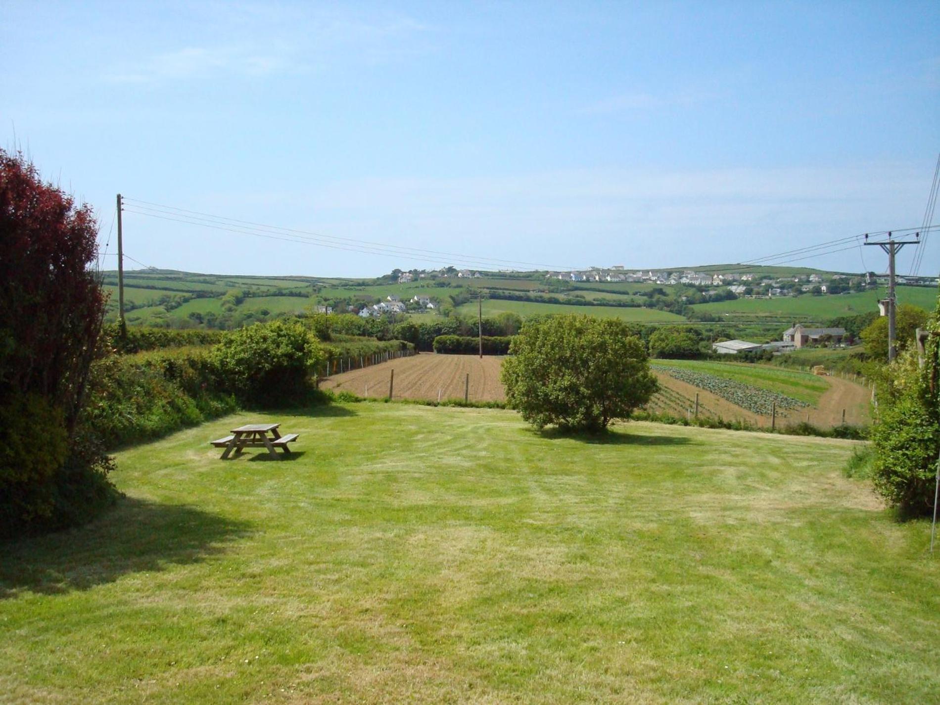 2 Bed in Bude oc-annre view 2