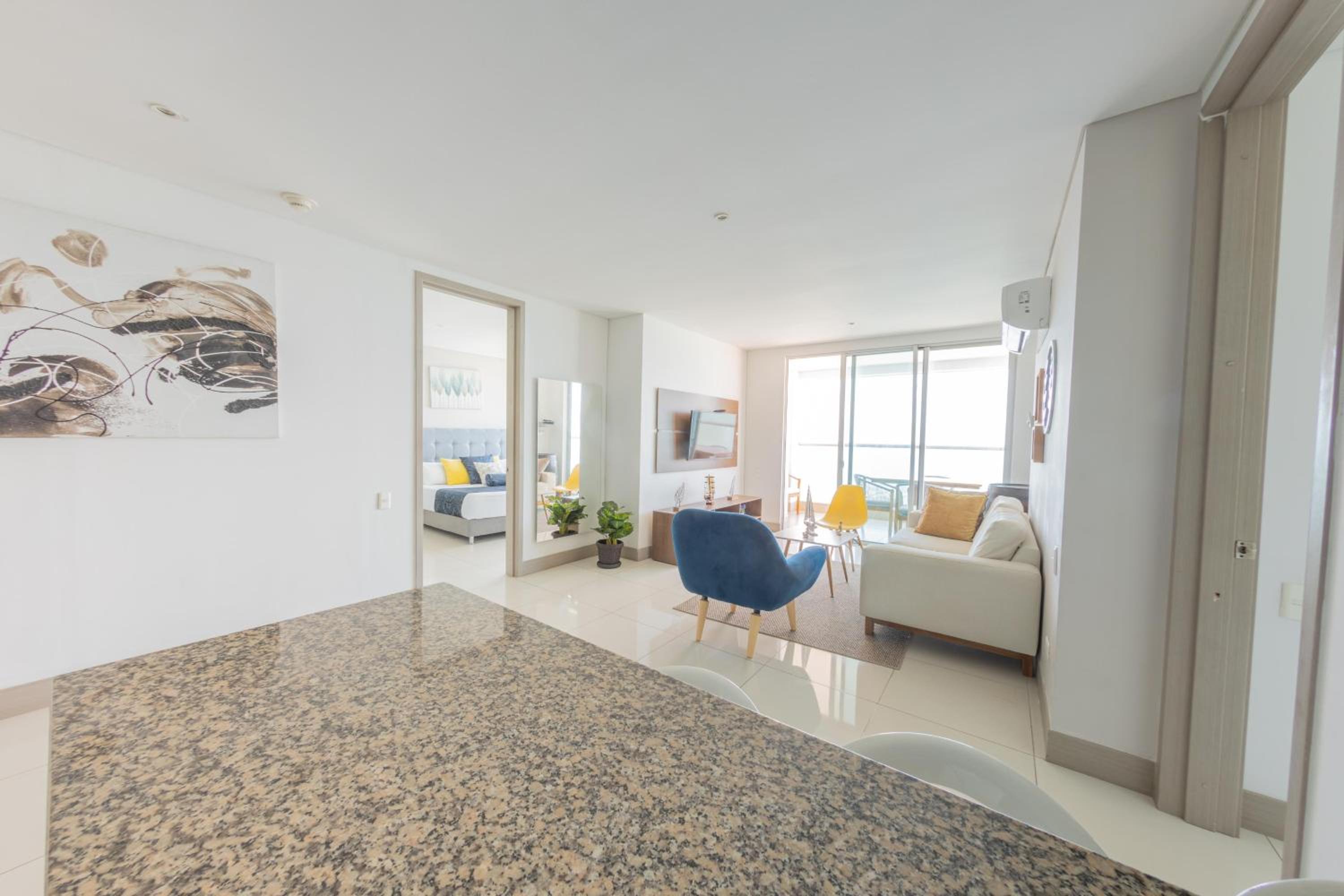 Edificio Palmetto Beach Apto 1702
