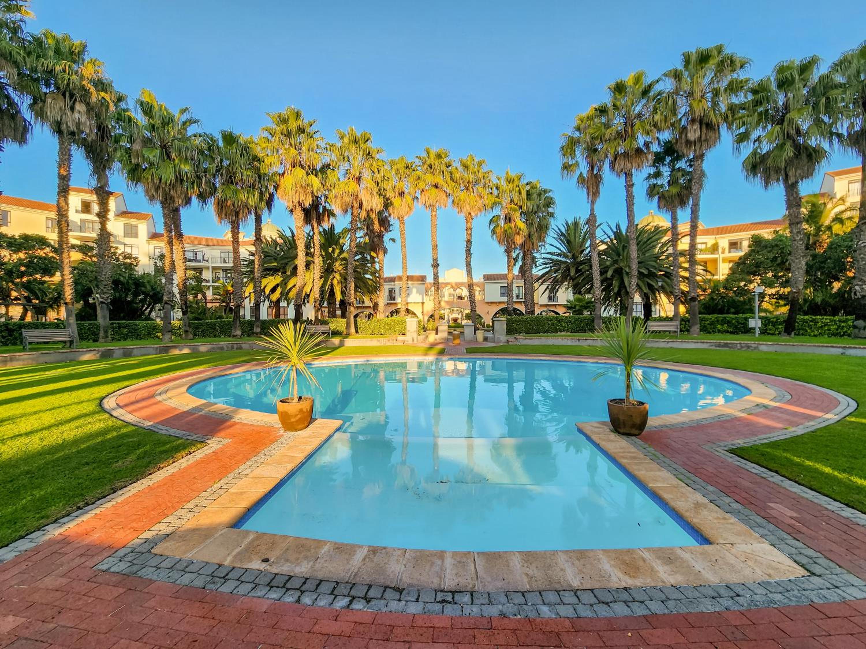 Pool, Gym, self check-in,Parking view 5
