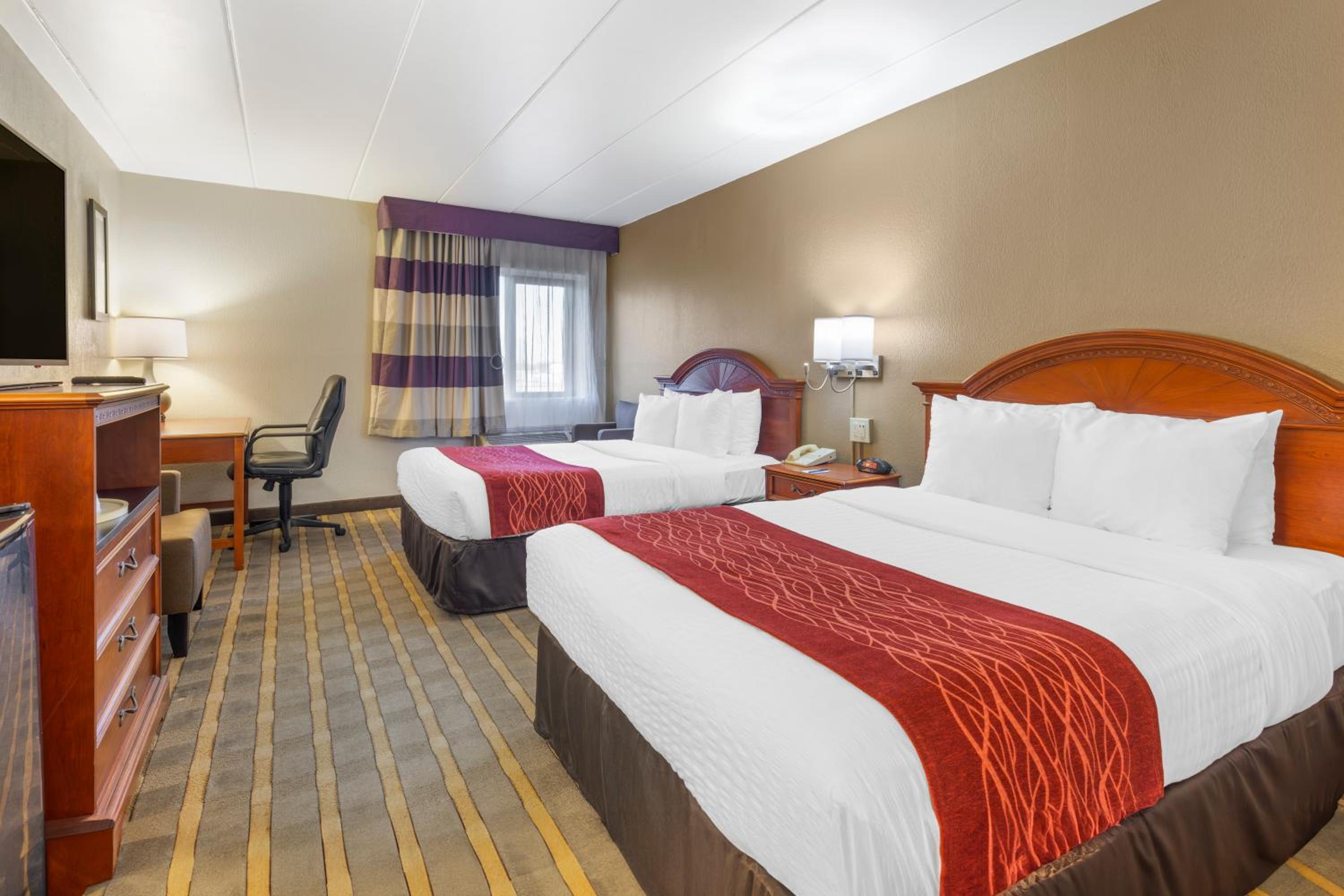 Comfort Inn University Center - Property Image 7