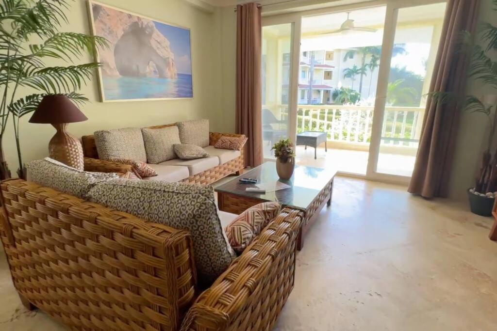 Oceanfront Hispaniola Apartment