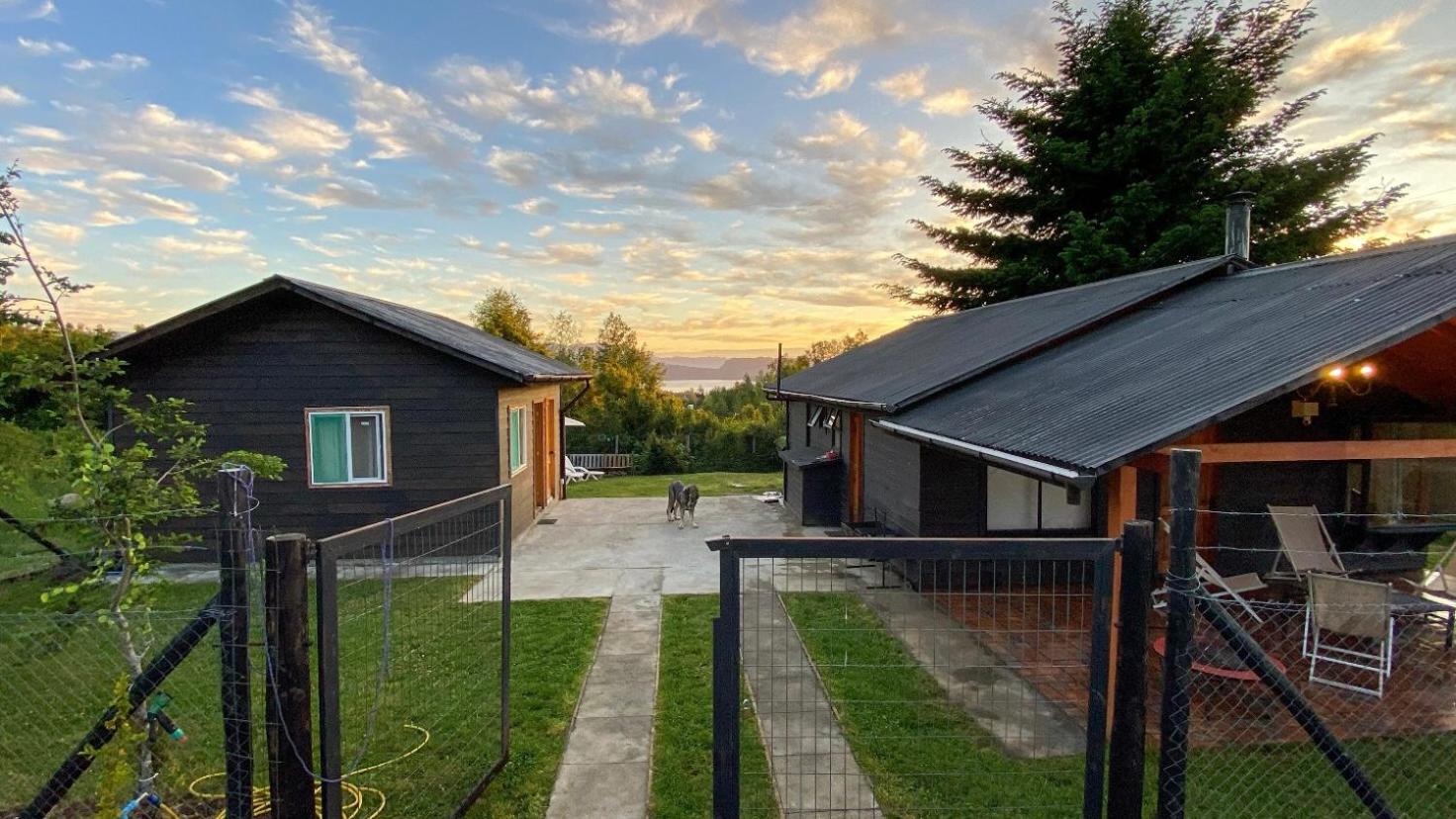 Casa lican Ray vista al lago