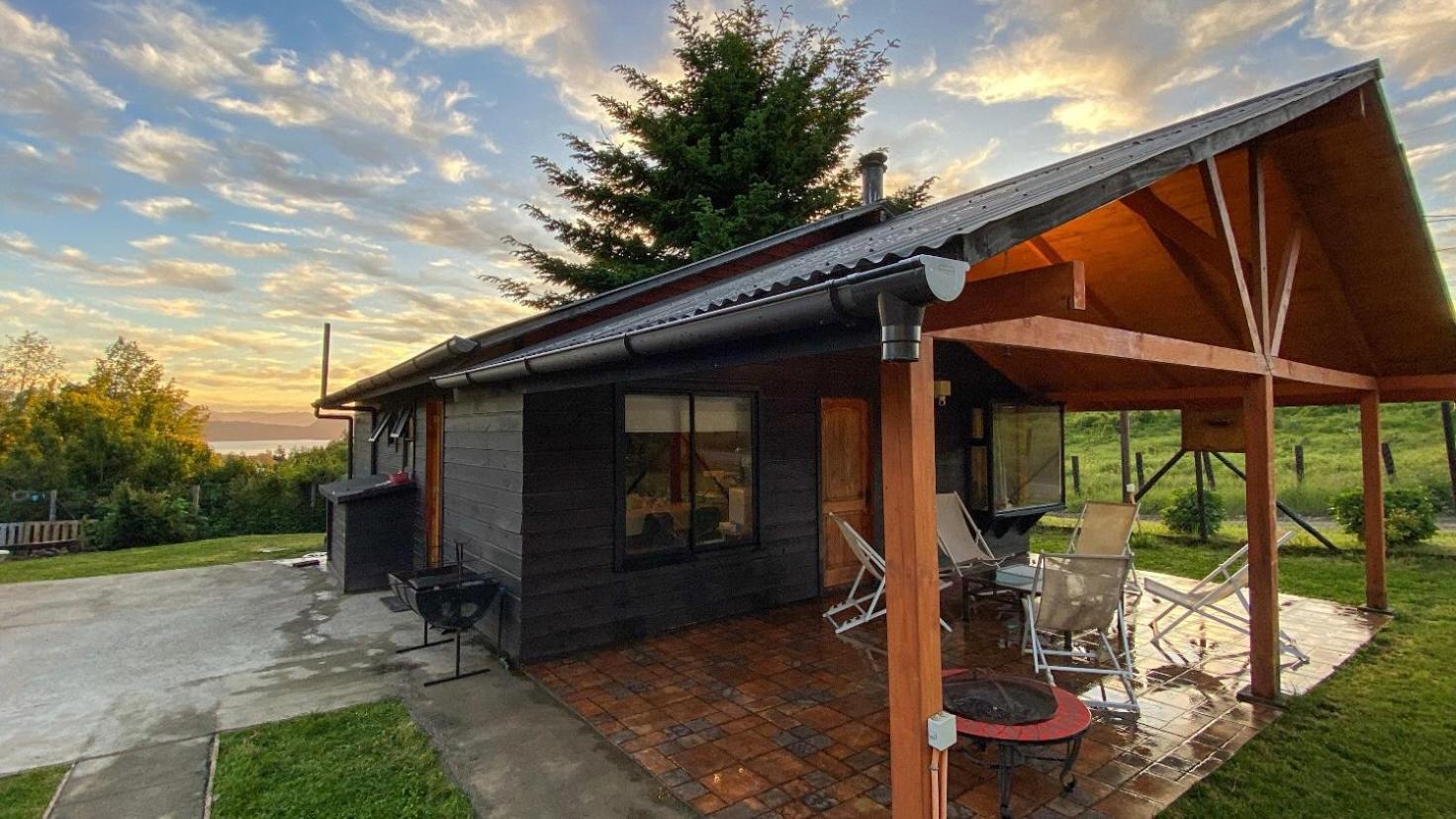 Casa lican Ray vista al lago