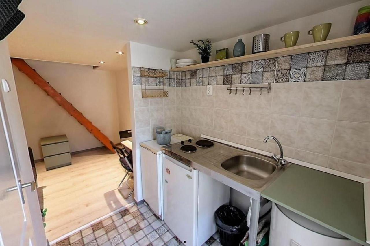 Cute studio in city center. Capsule apartment! view 5