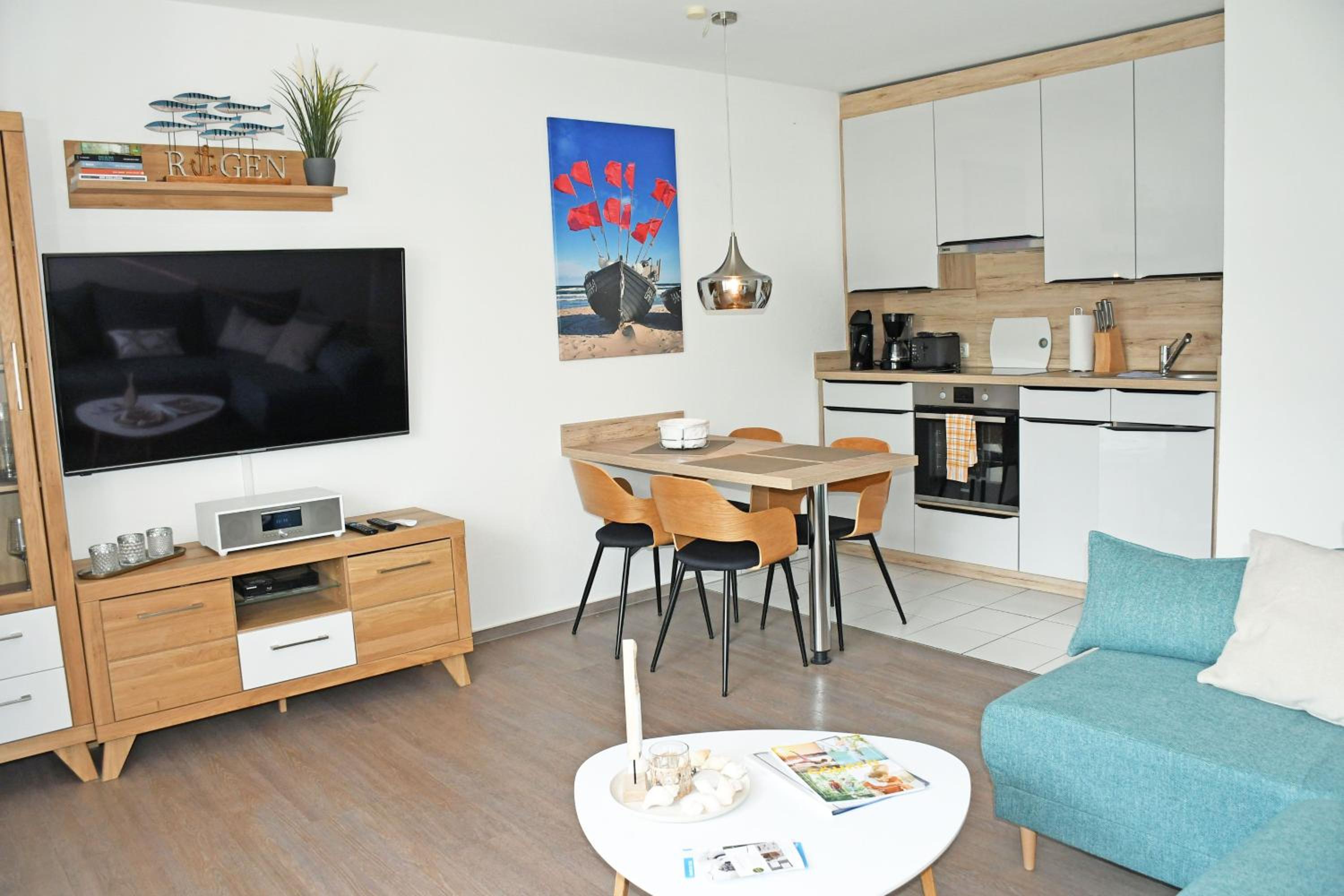 Appartementhaus mit Balkon 300 m bis zum Strand VG