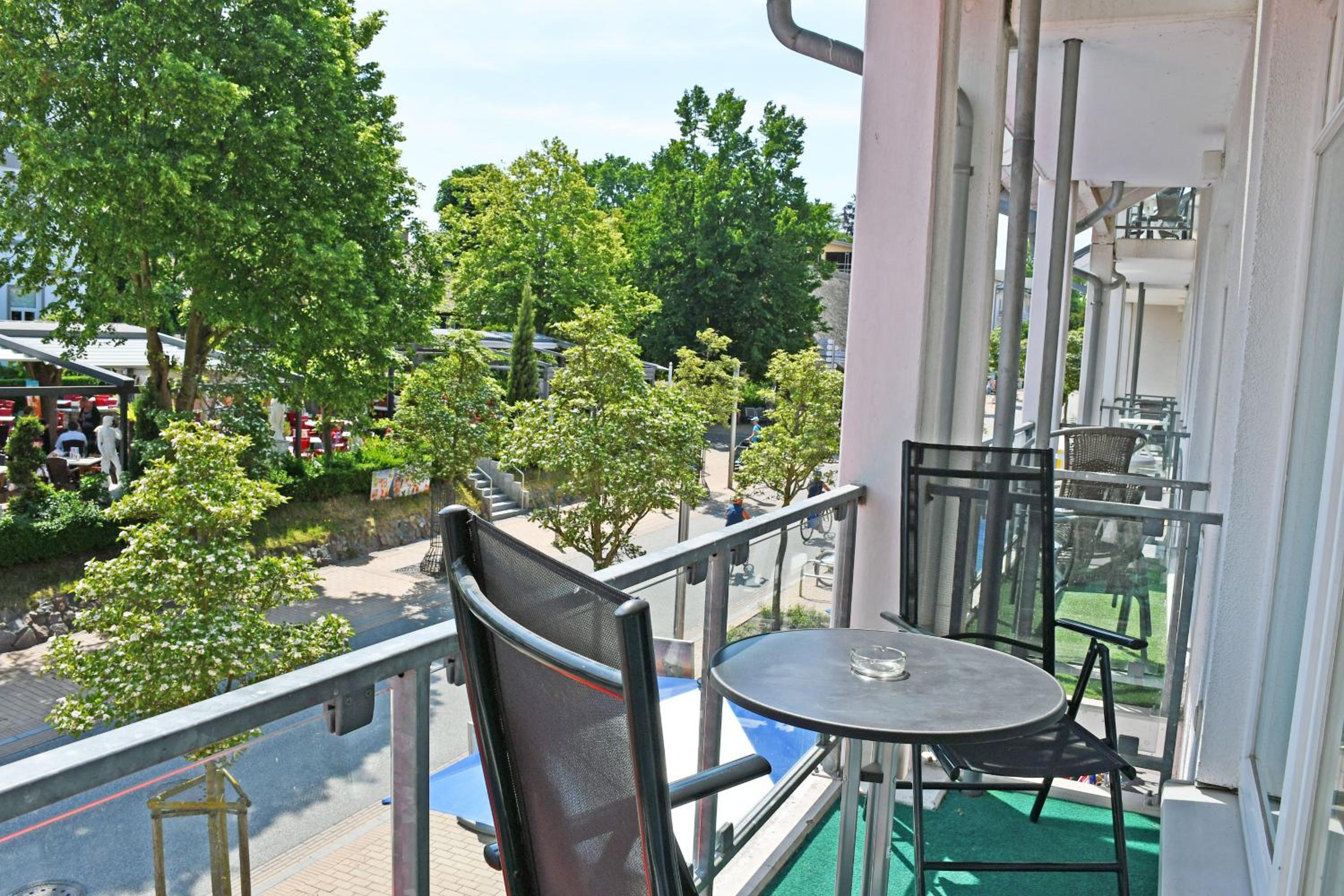 Appartementhaus mit Balkon 300 m bis zum Strand VG
