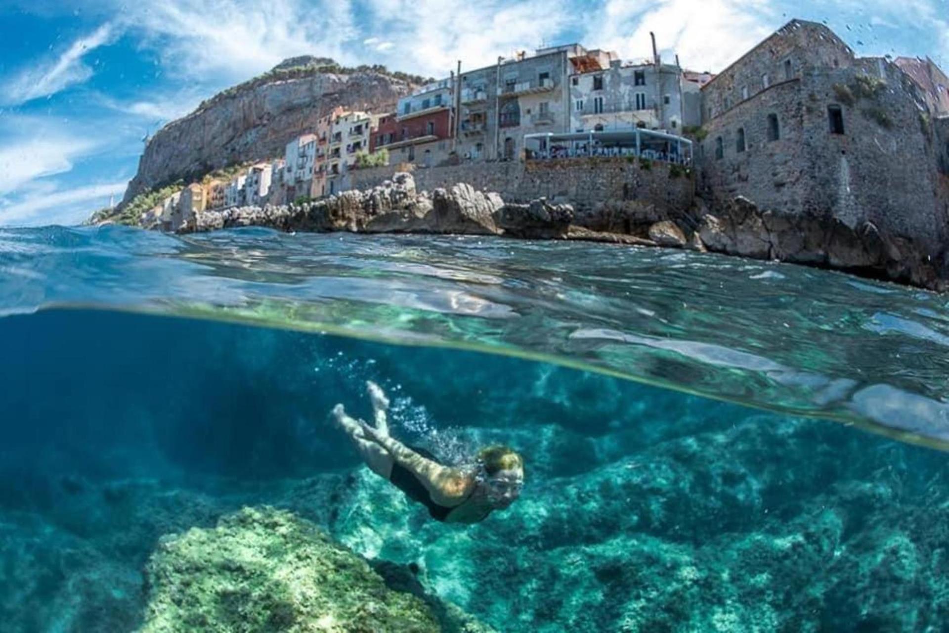 Hotel Aurora House Suite - Image 1