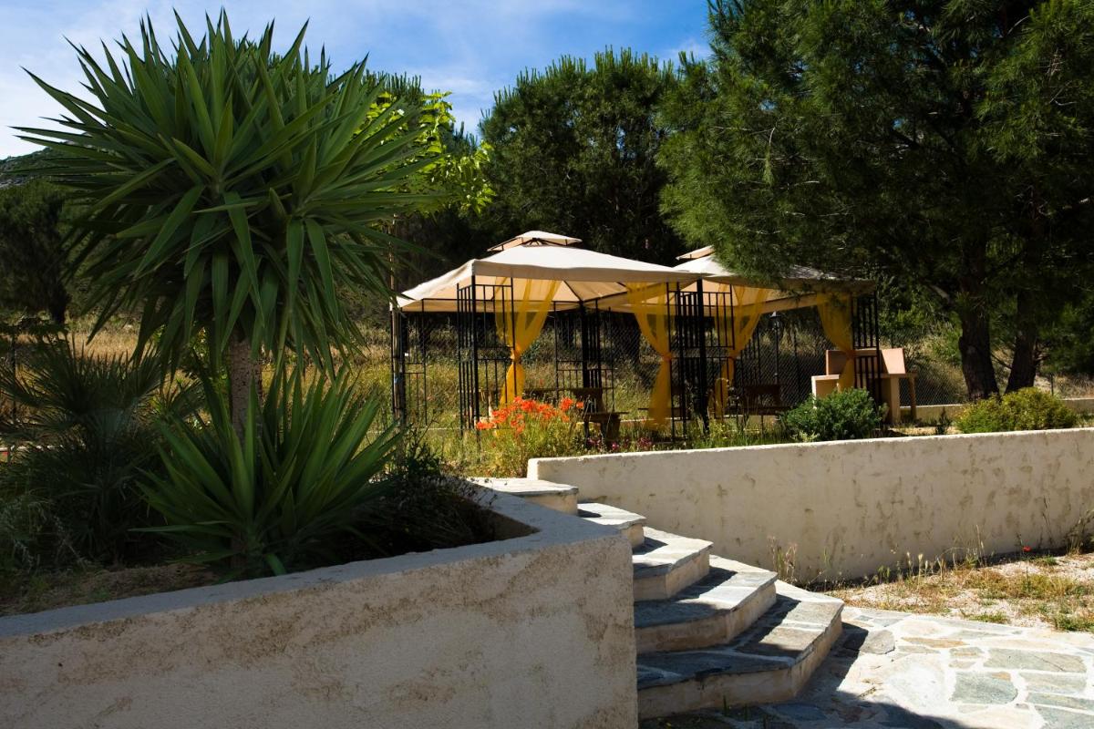 Manureva Calvi photo 5