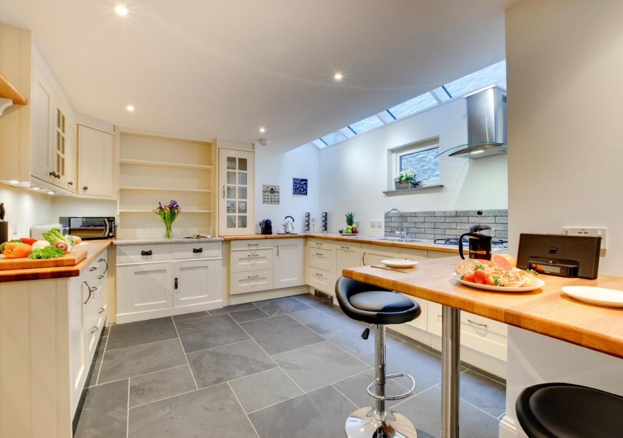 3 Bed in Fowey oc-p00803