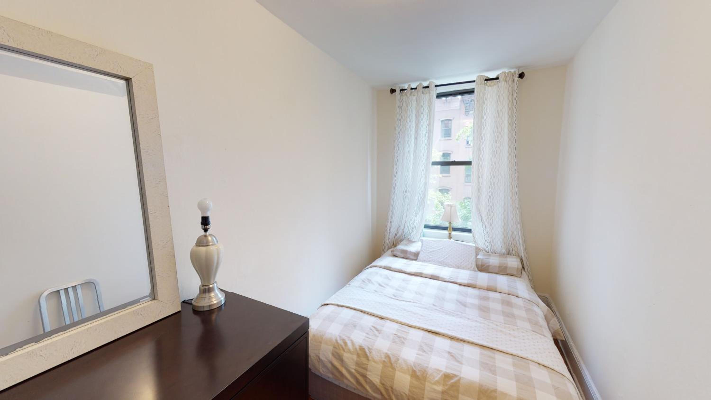 Cozy place in midtown NYC