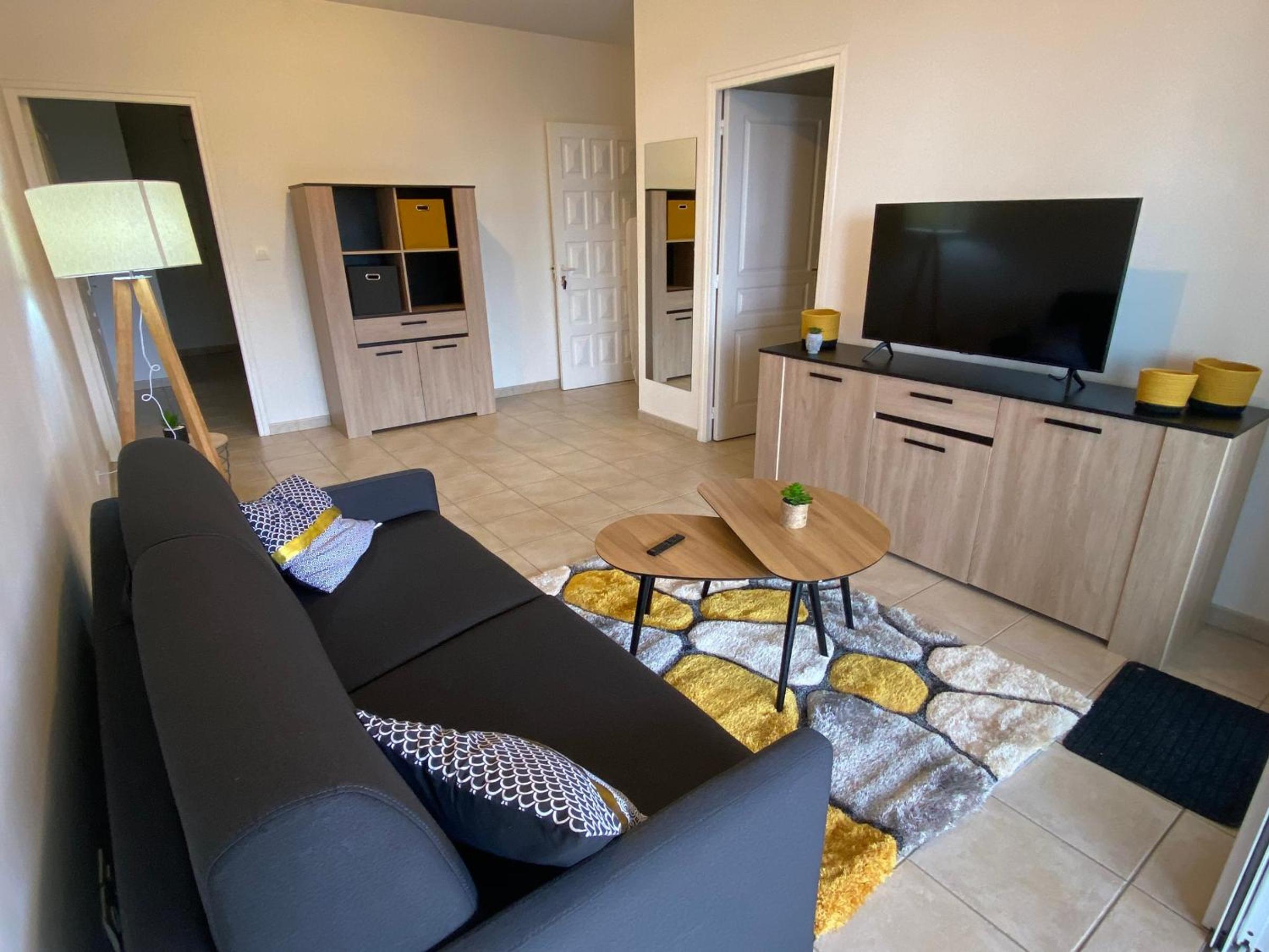 Appartement moderne 2 pièces avec parking et proche plage - FR-1-765-11 view 3