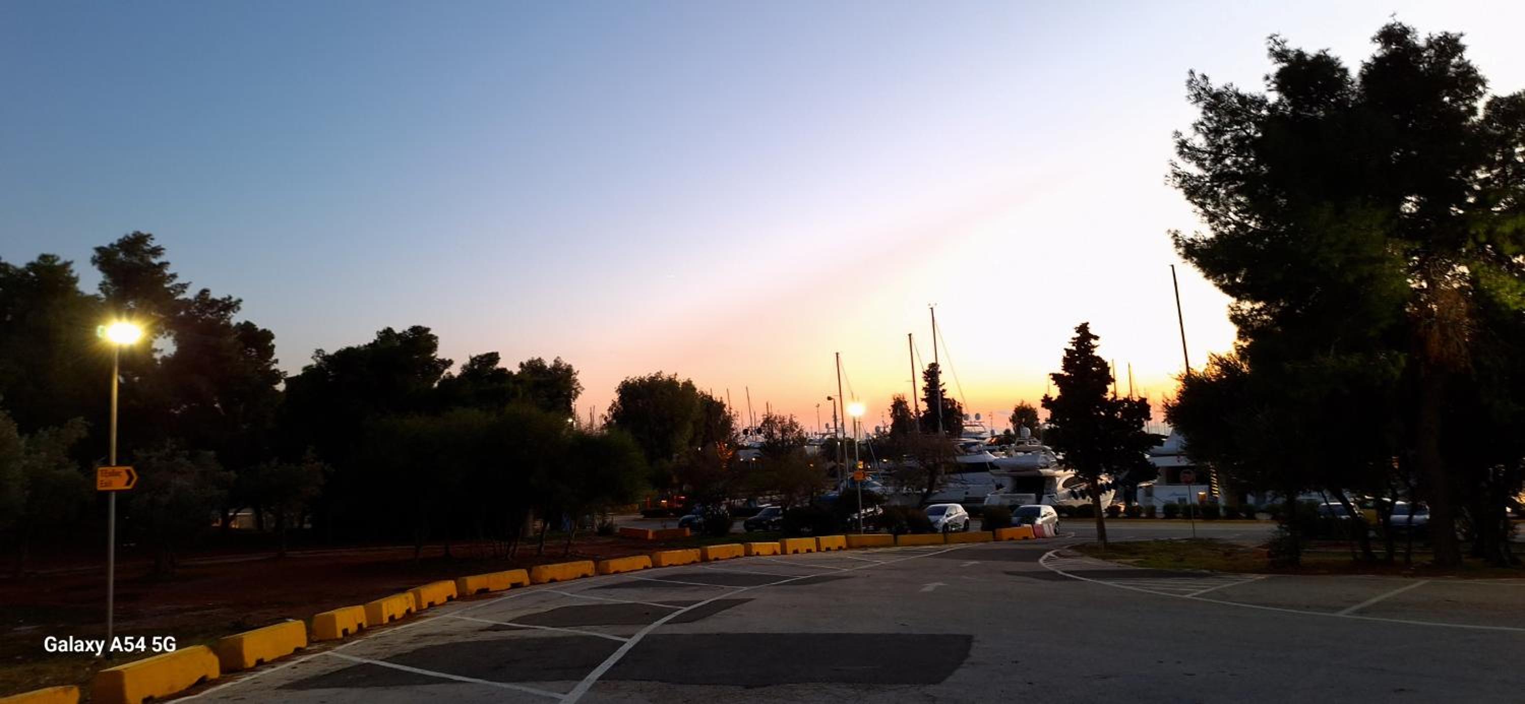 Luxurious Palace Marina Alimos