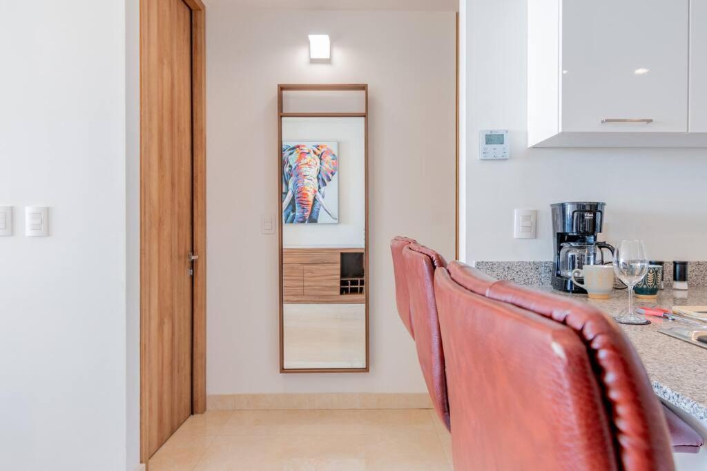 Hermoso Condo al Pie de la Playa Camino al Mar view 5