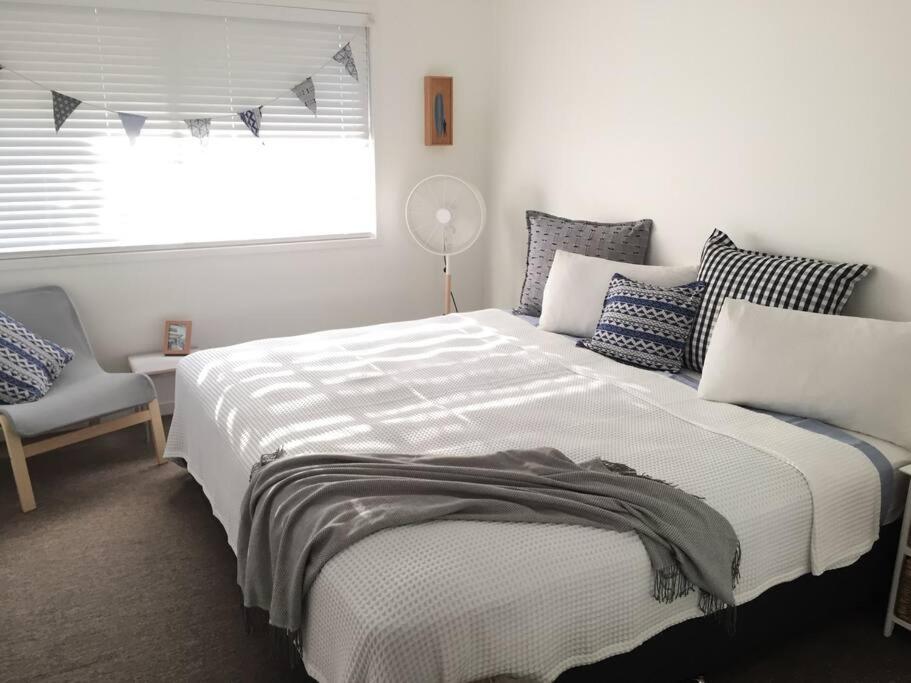 Stylish Family Beach House - 200m to the Beach