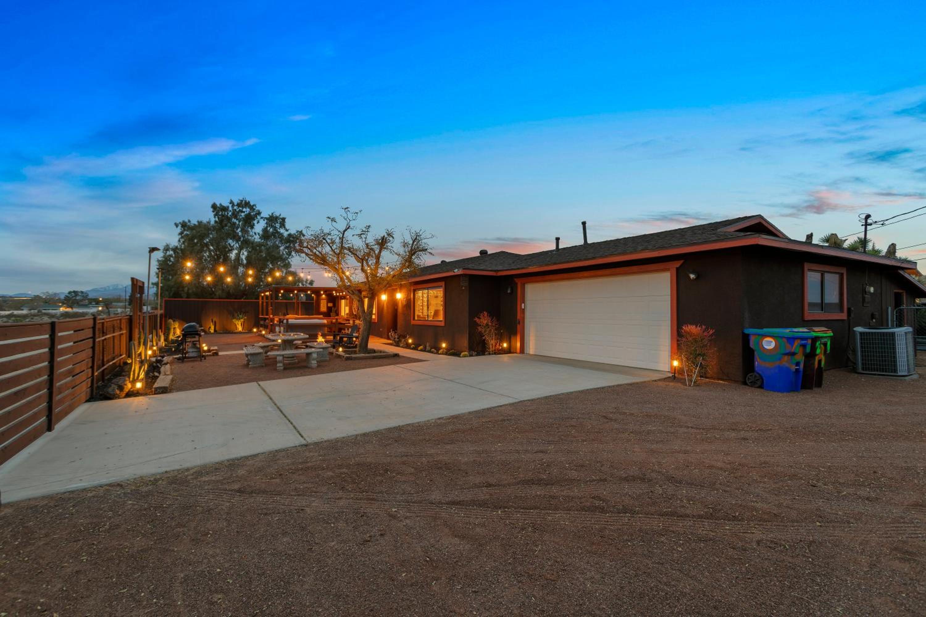 Hotel Joshua Tree House with Great View - 1 min from visitor center! - Image 1