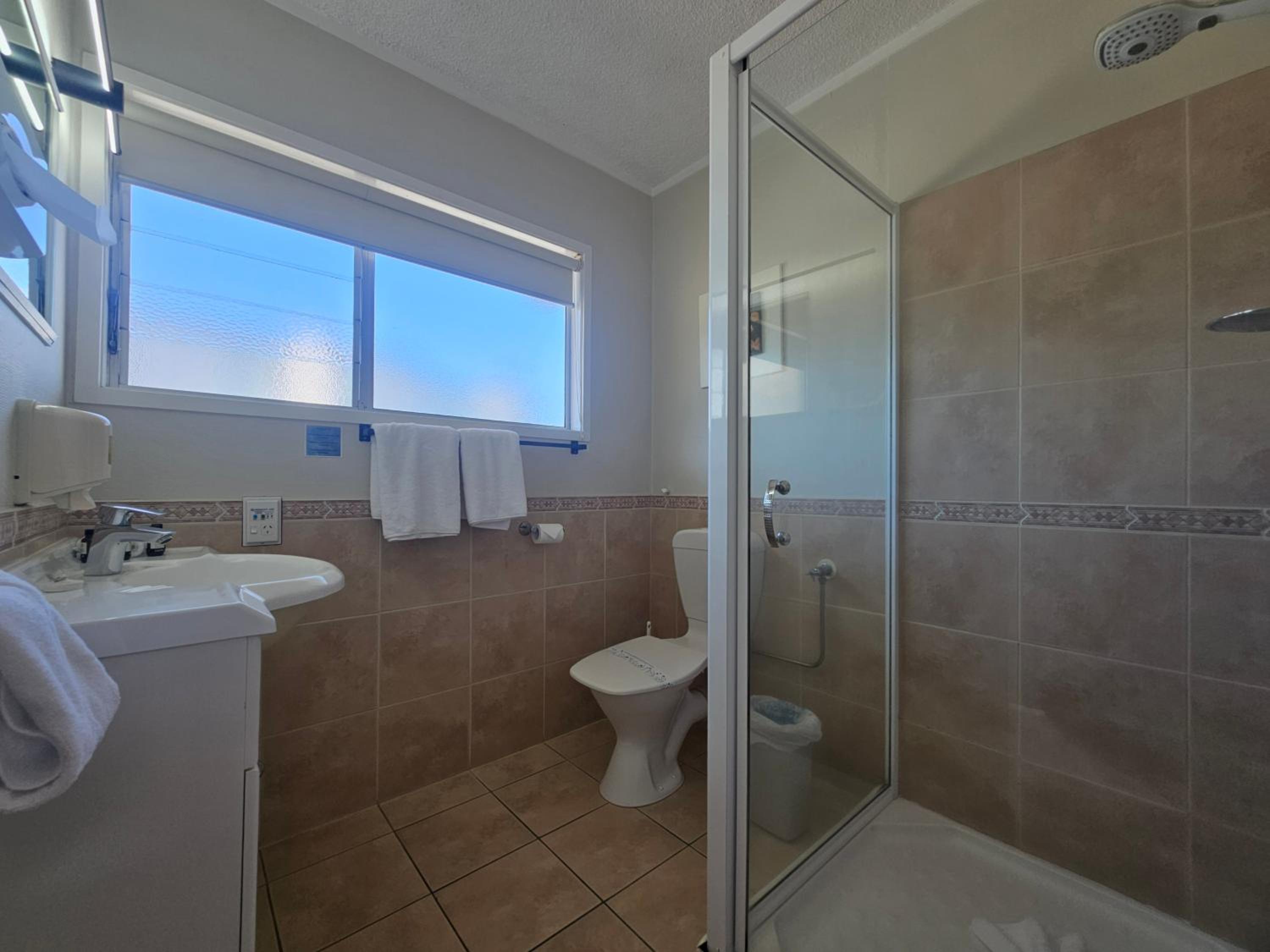Tui Oaks Motel — photo 71