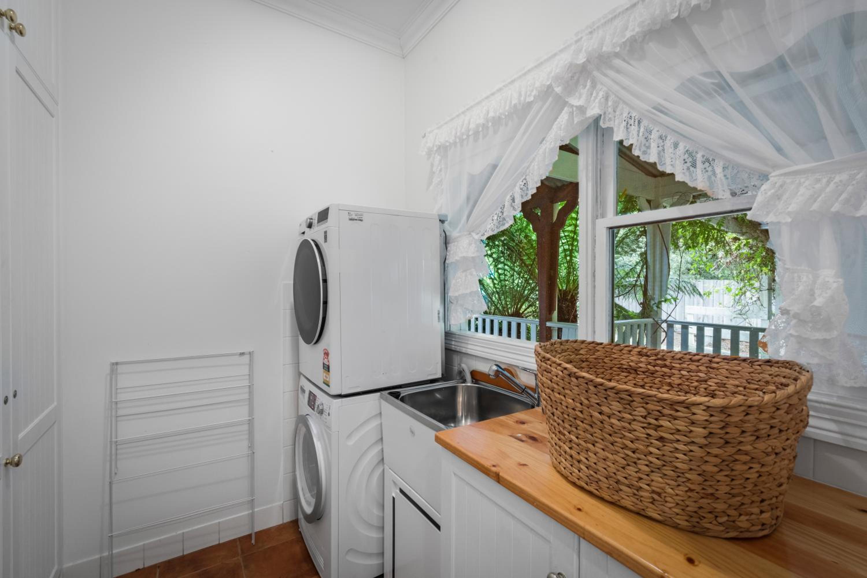 Magical Lucindale - Gorgeous 4 Bedroom House